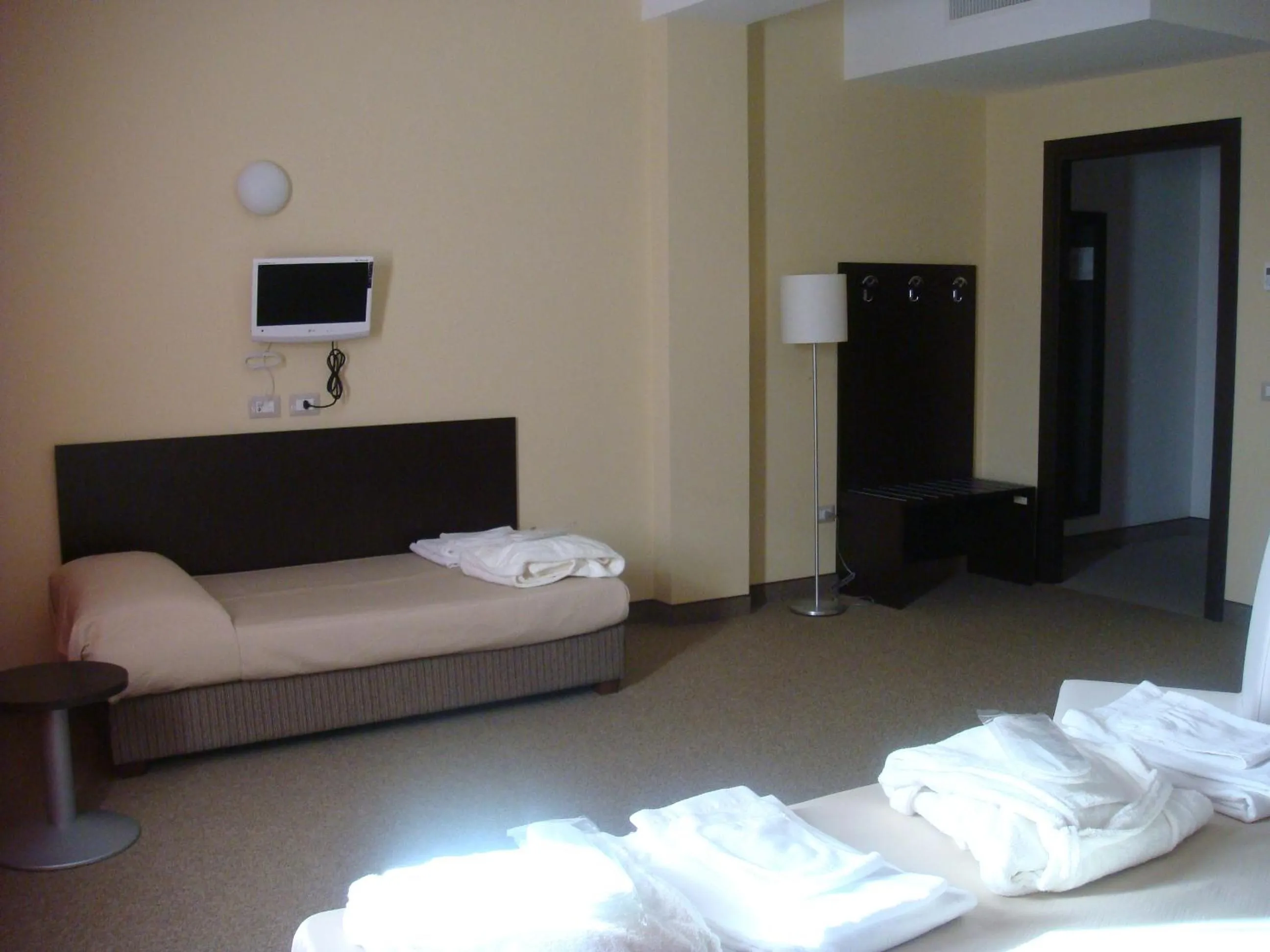 Photo of the whole room, Bed in Santa Loja Hotel Residence