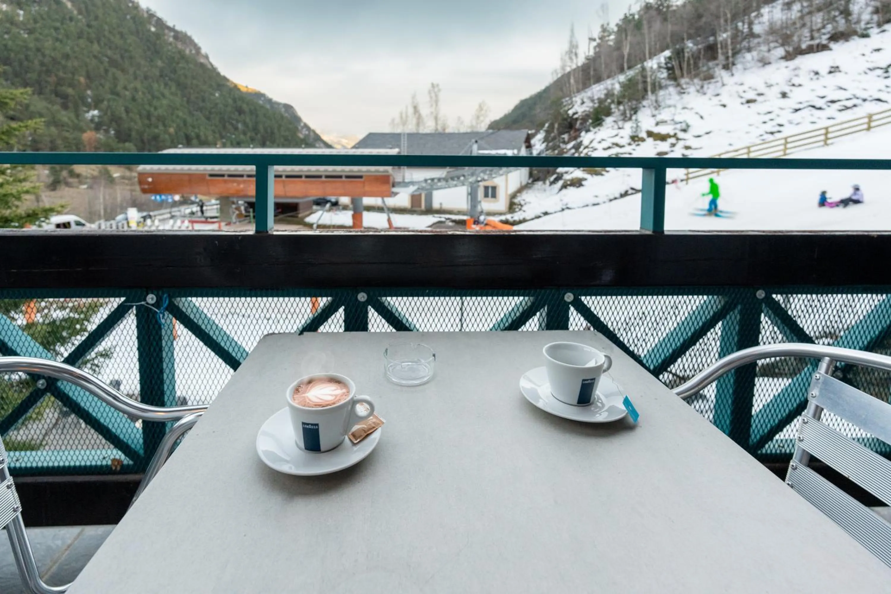 Winter in Ushuaia, The Mountain Hotel