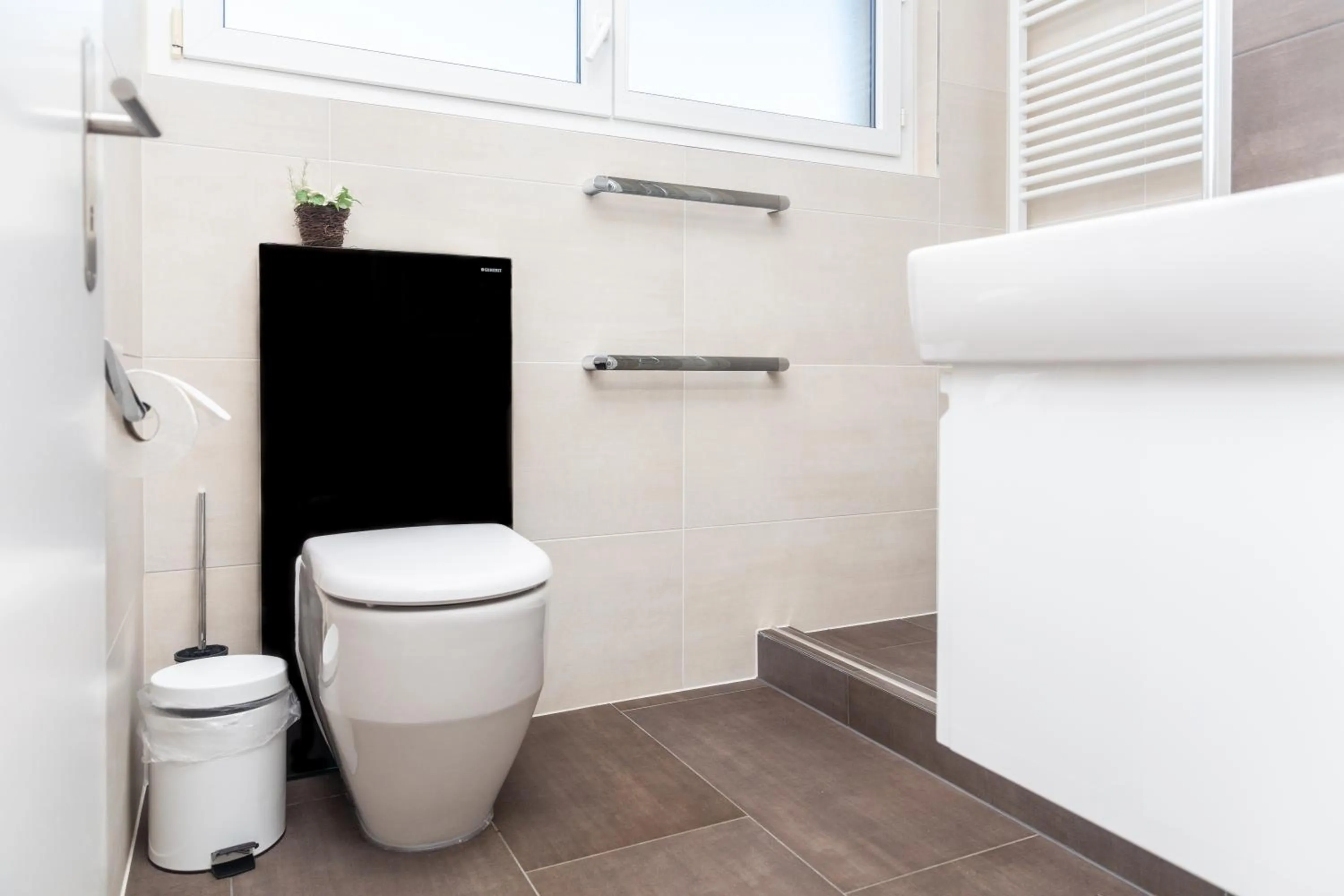 Toilet in MyBednBreakfast in Bottmingen