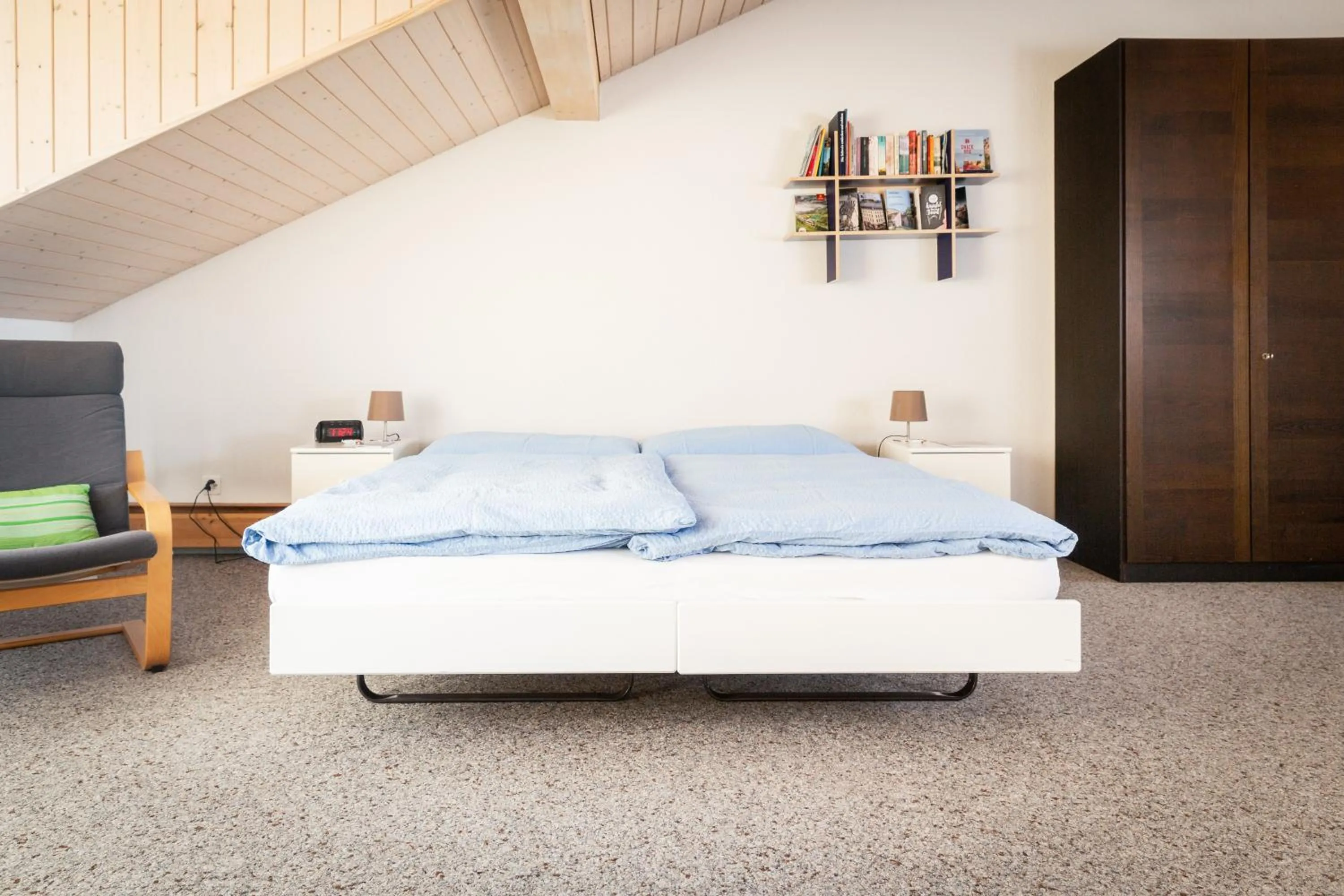 Photo of the whole room, Bed in MyBednBreakfast in Bottmingen