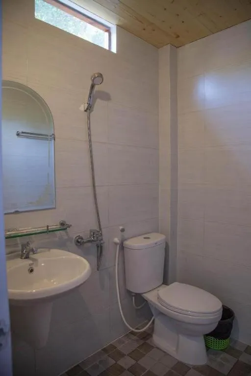 Shower in Phu Quoc Valley Sen Bungalow