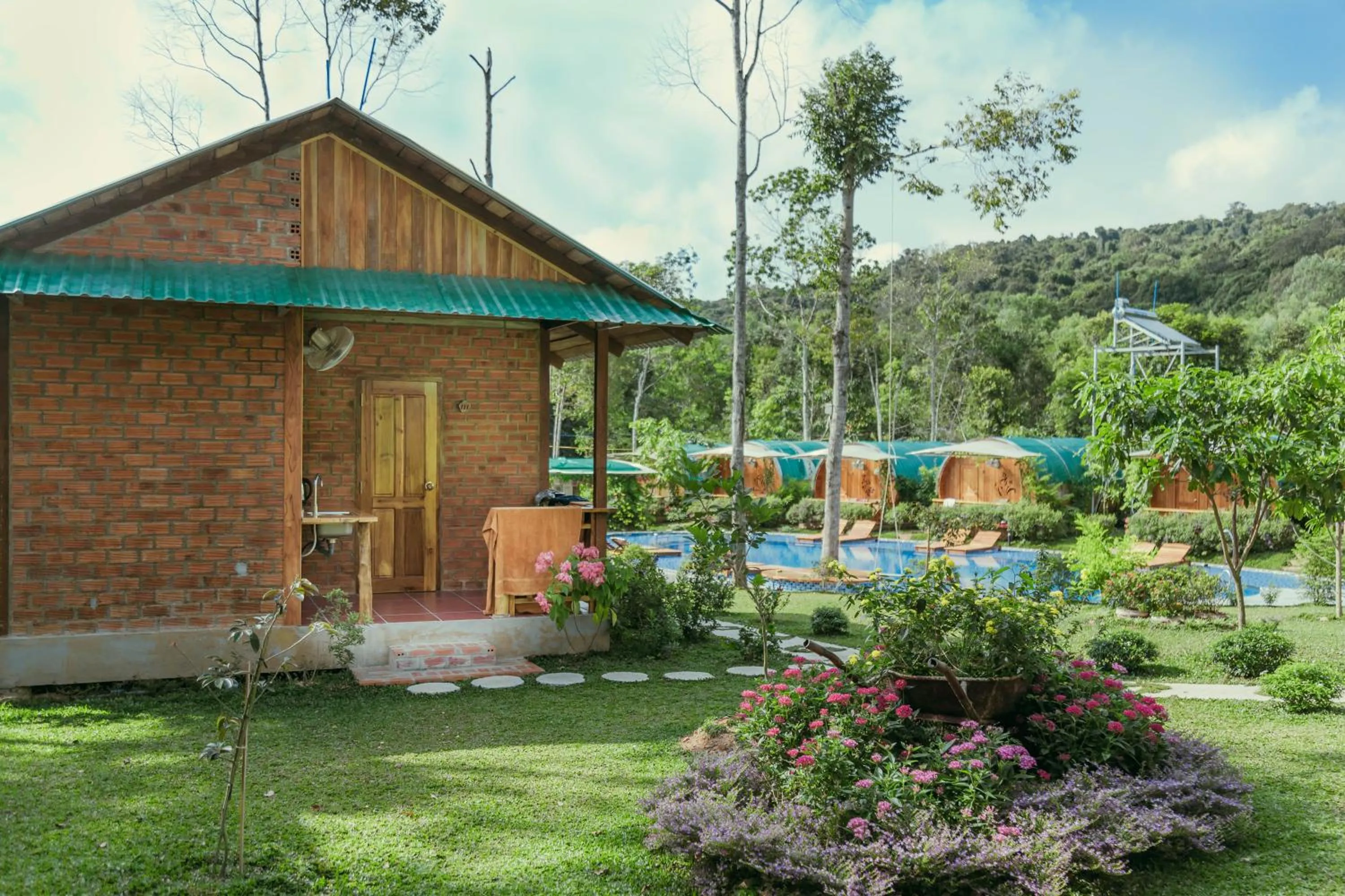 Garden in Phu Quoc Valley Sen Bungalow