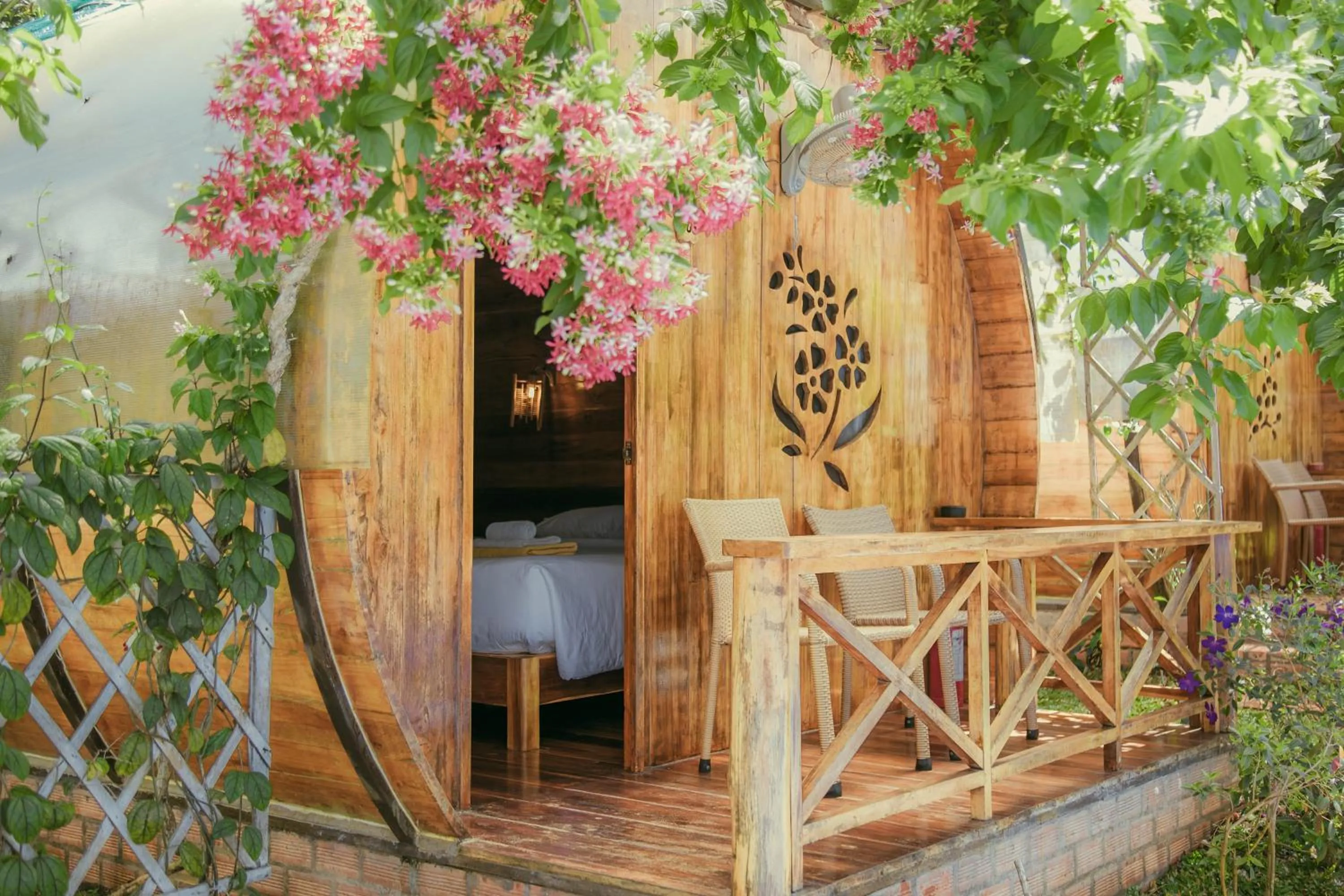 Garden in Phu Quoc Valley Sen Bungalow