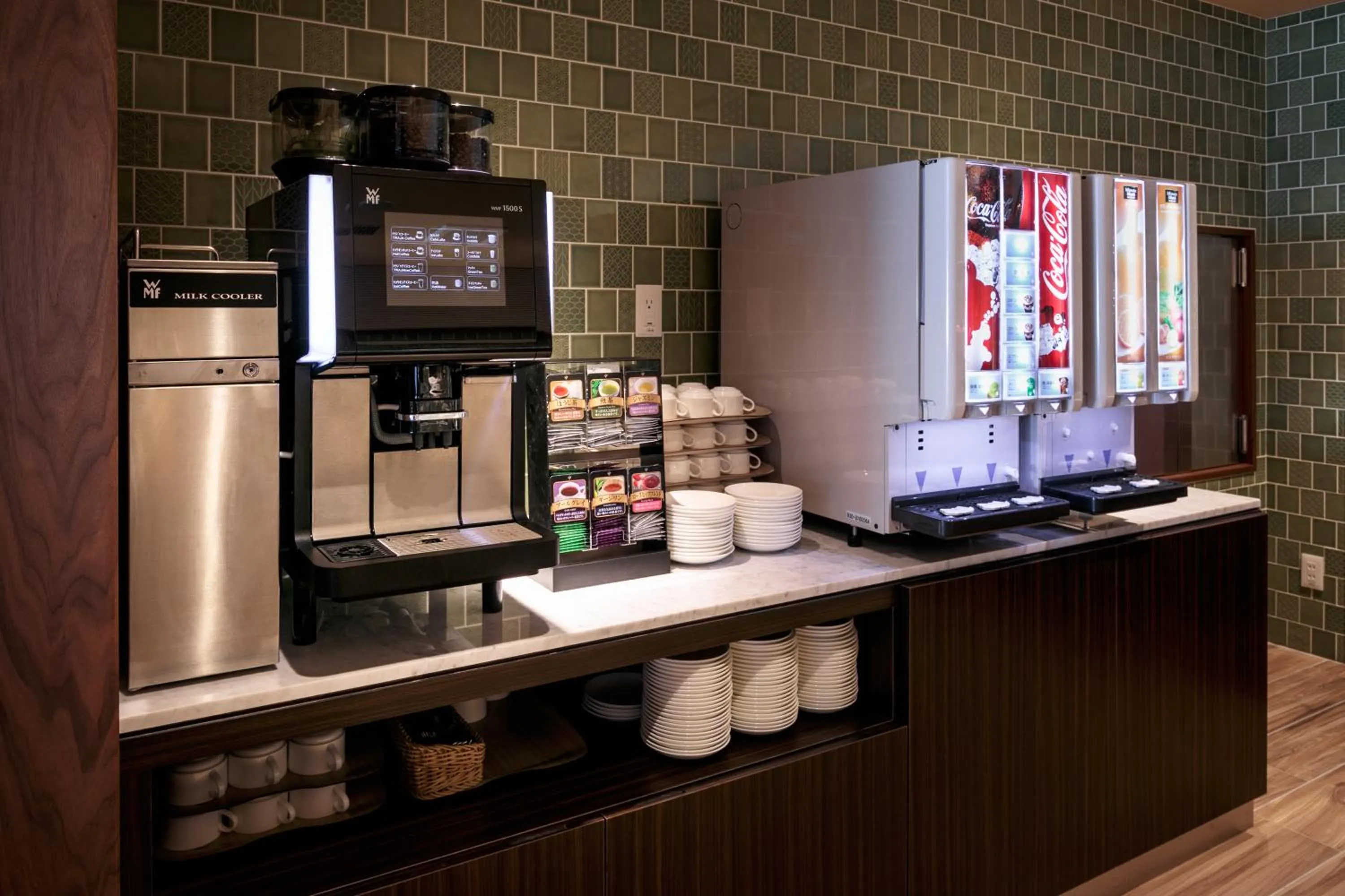 Restaurant/places to eat in S-peria Hotel Kyoto