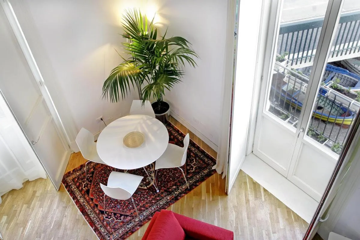 Dining area in Ognina Residence