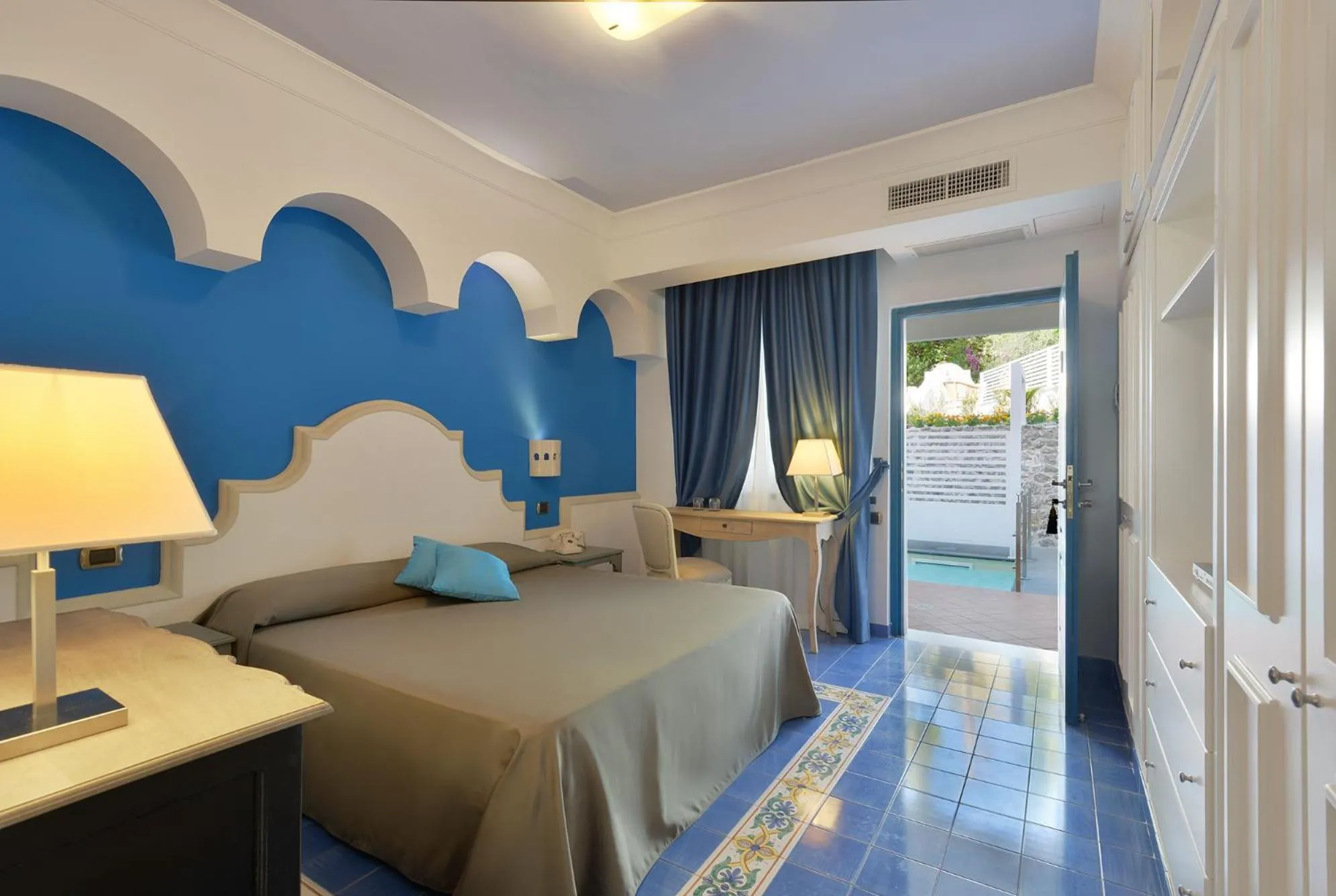 Day in La Pineta Hotel Beach & Spa