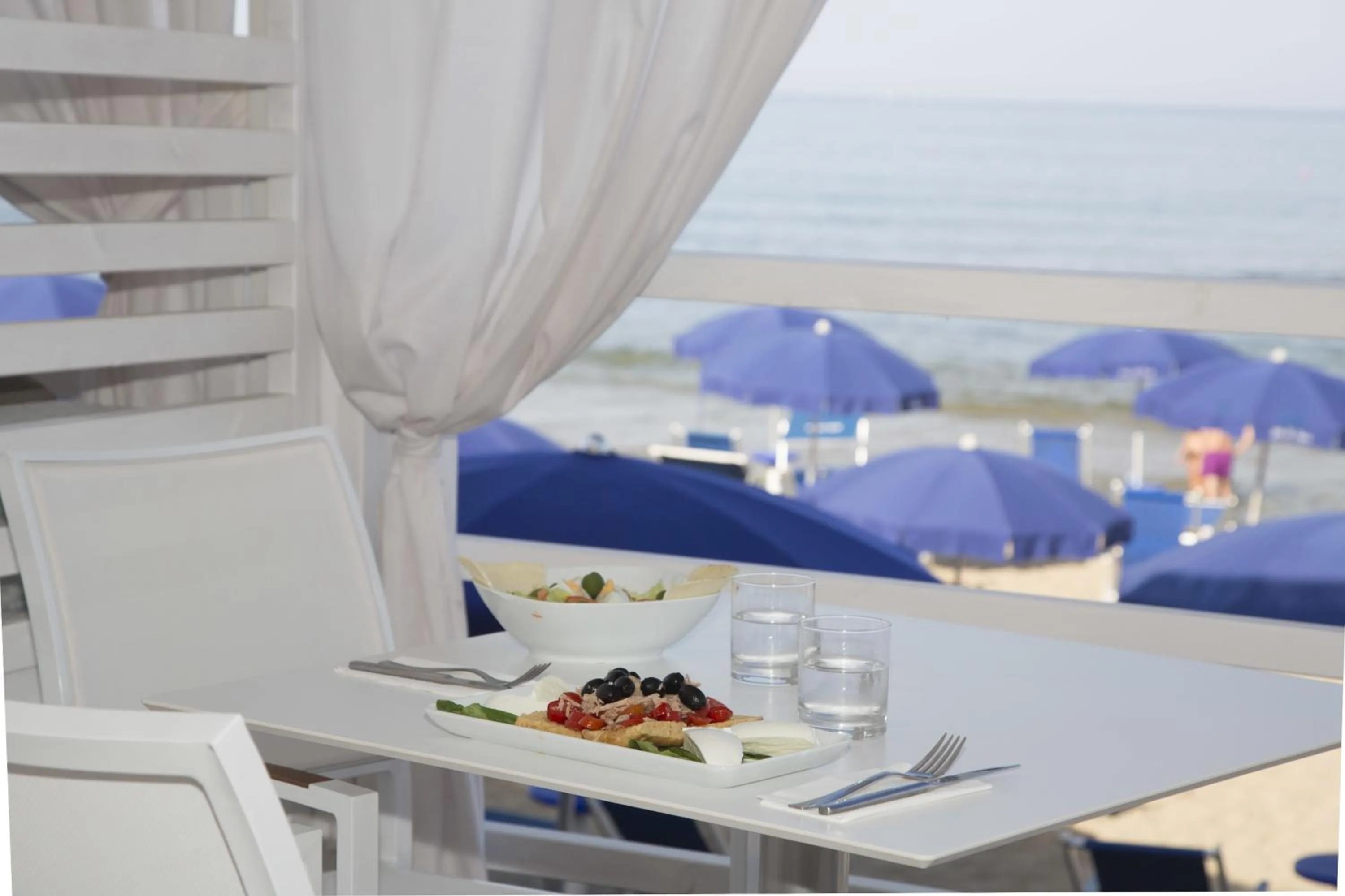 Day in La Pineta Hotel Beach & Spa