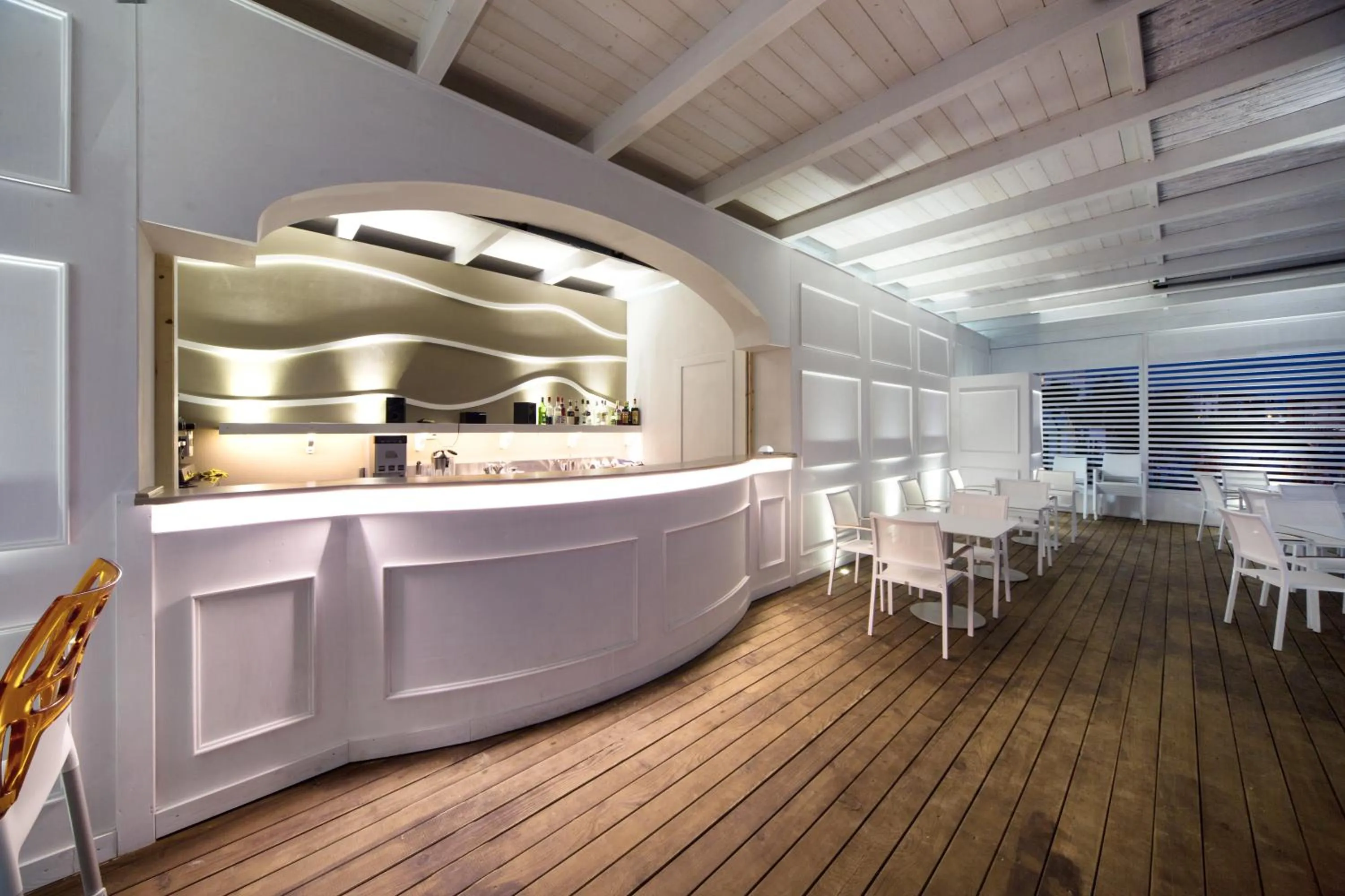 Restaurant/places to eat in La Pineta Hotel Beach & Spa