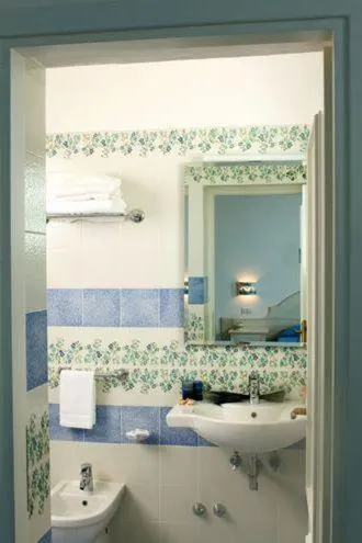 Bathroom in La Pineta Hotel Beach & Spa