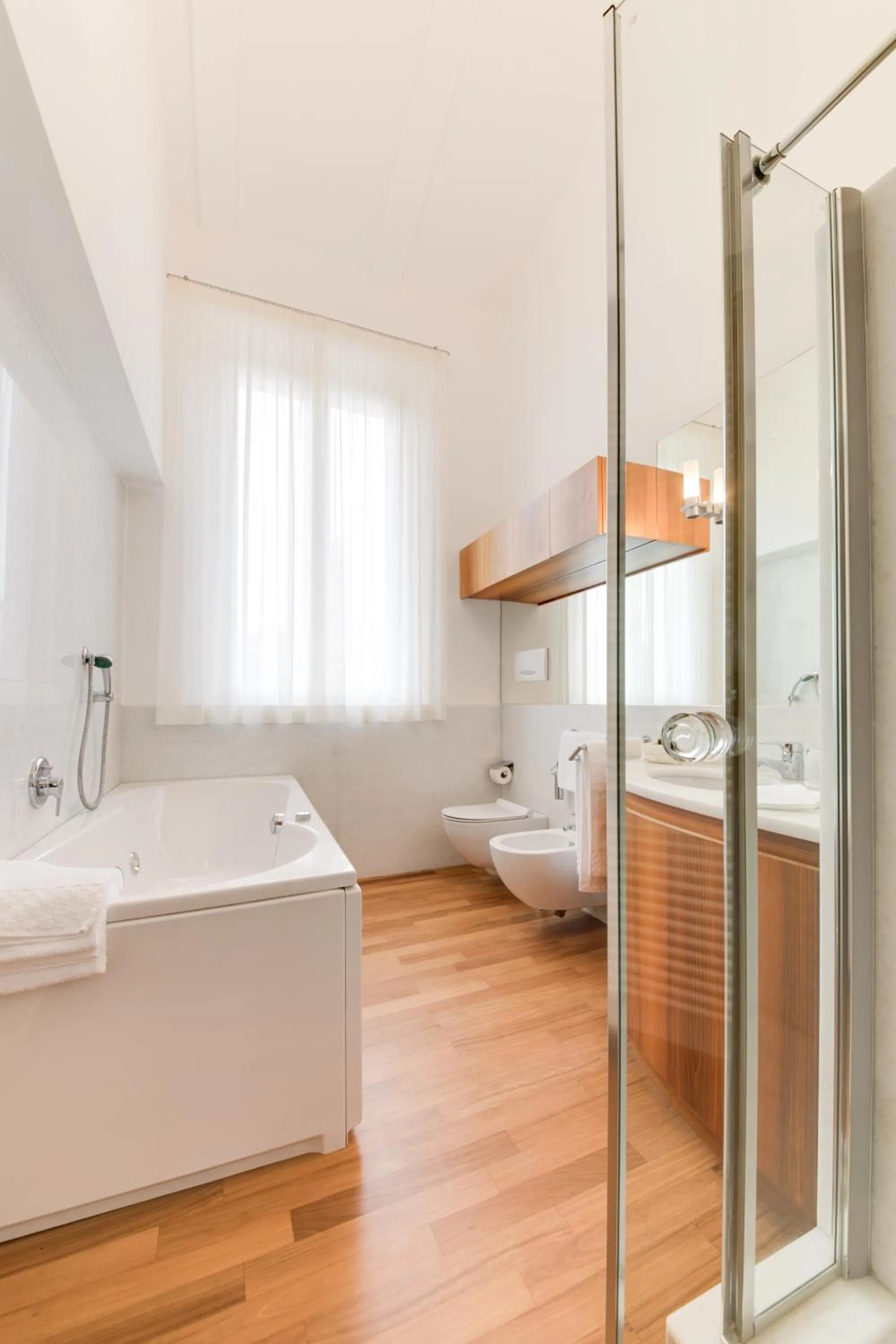 Bathroom, Bed in Corte livia Room & Breakfast