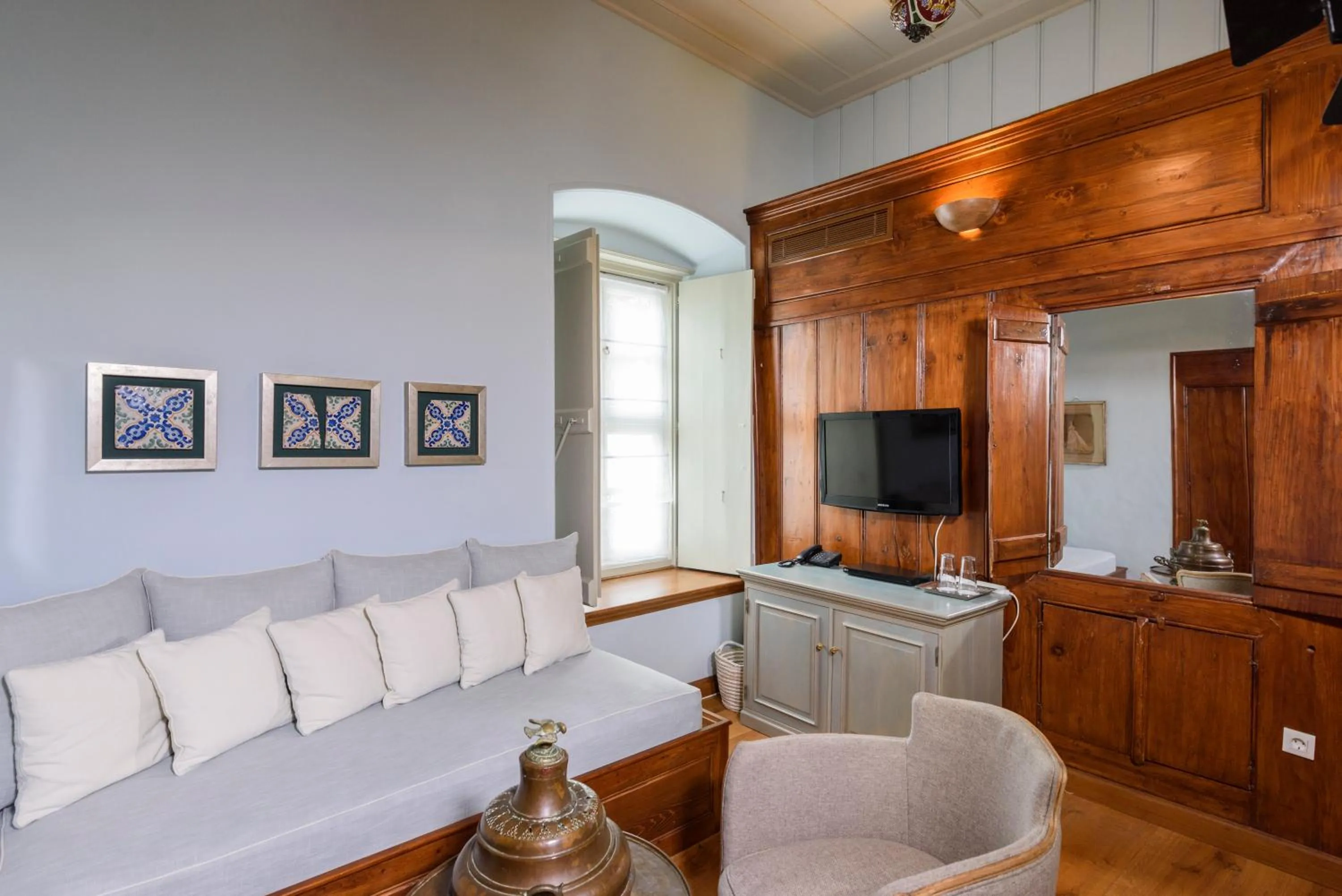 Cotommatae Hydra 1810