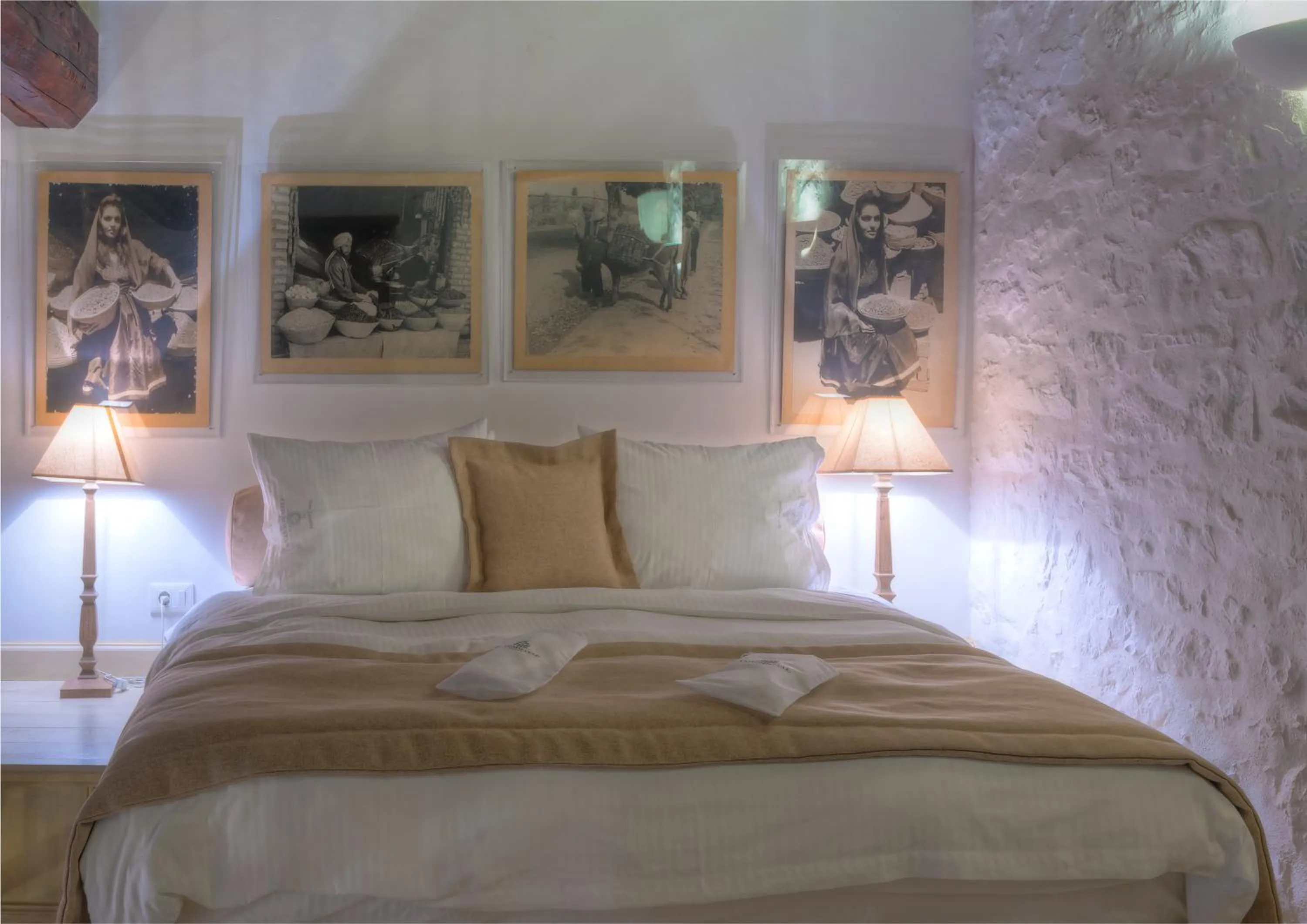 Bed in Cotommatae Hydra 1810