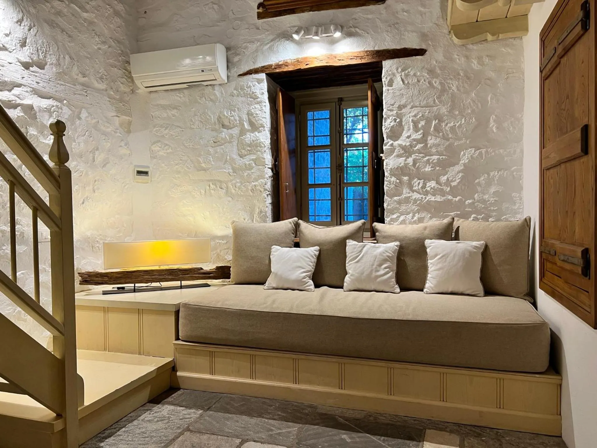 Cotommatae Hydra 1810