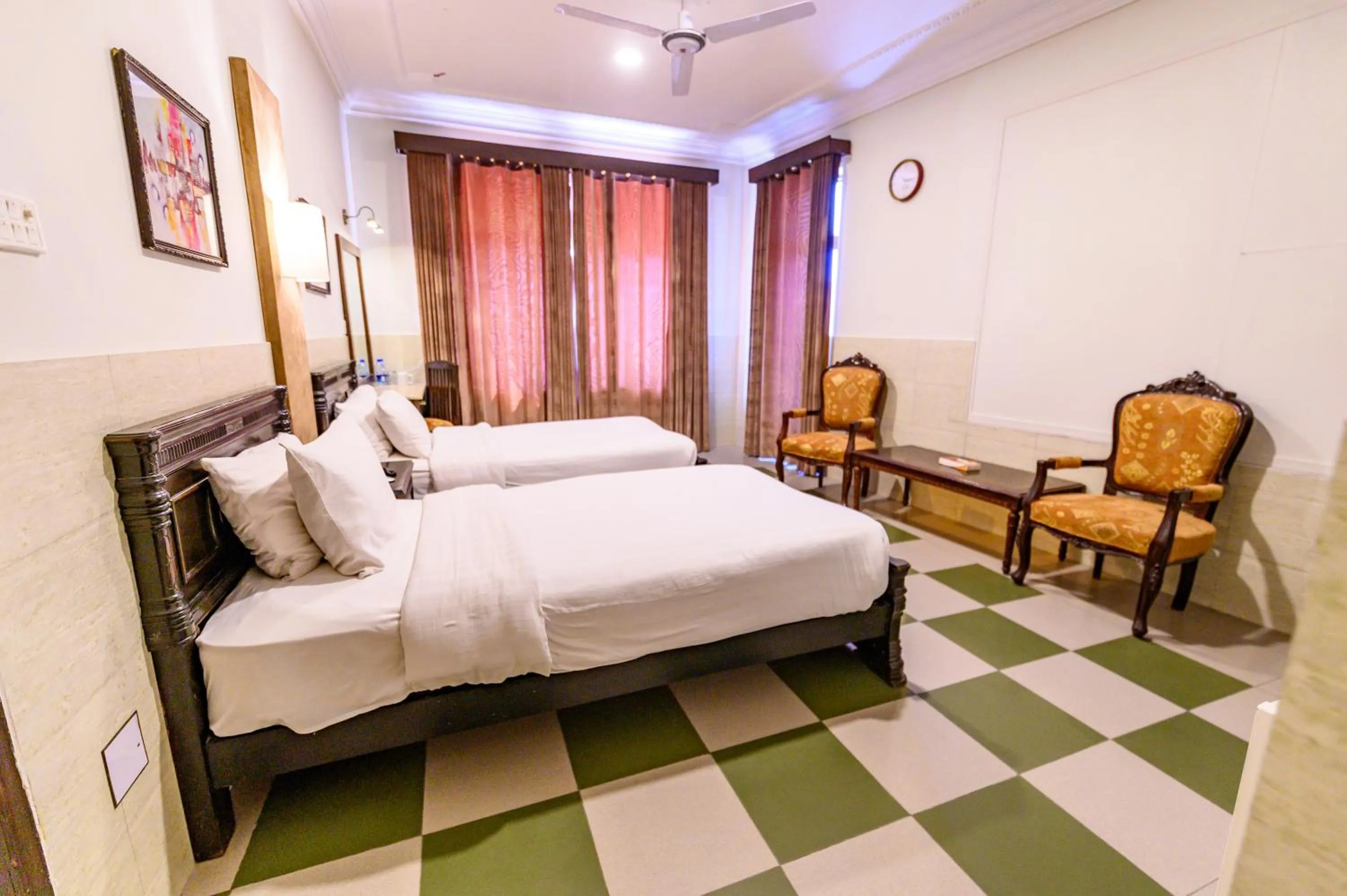 Bedroom, Bed in Hotel One Mall Road Murree