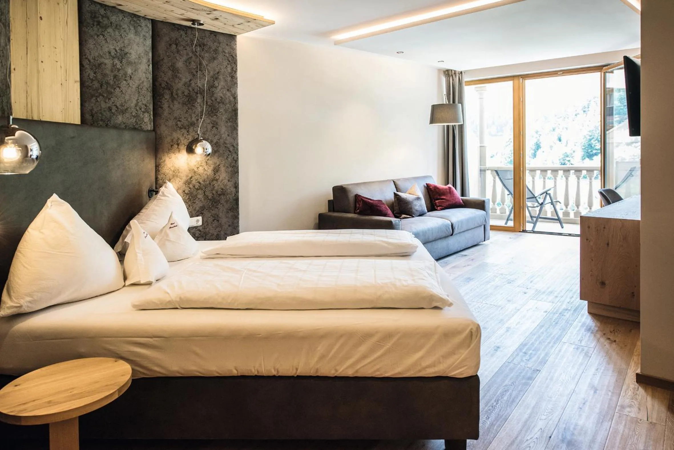 Bed in Hotel Kronblick