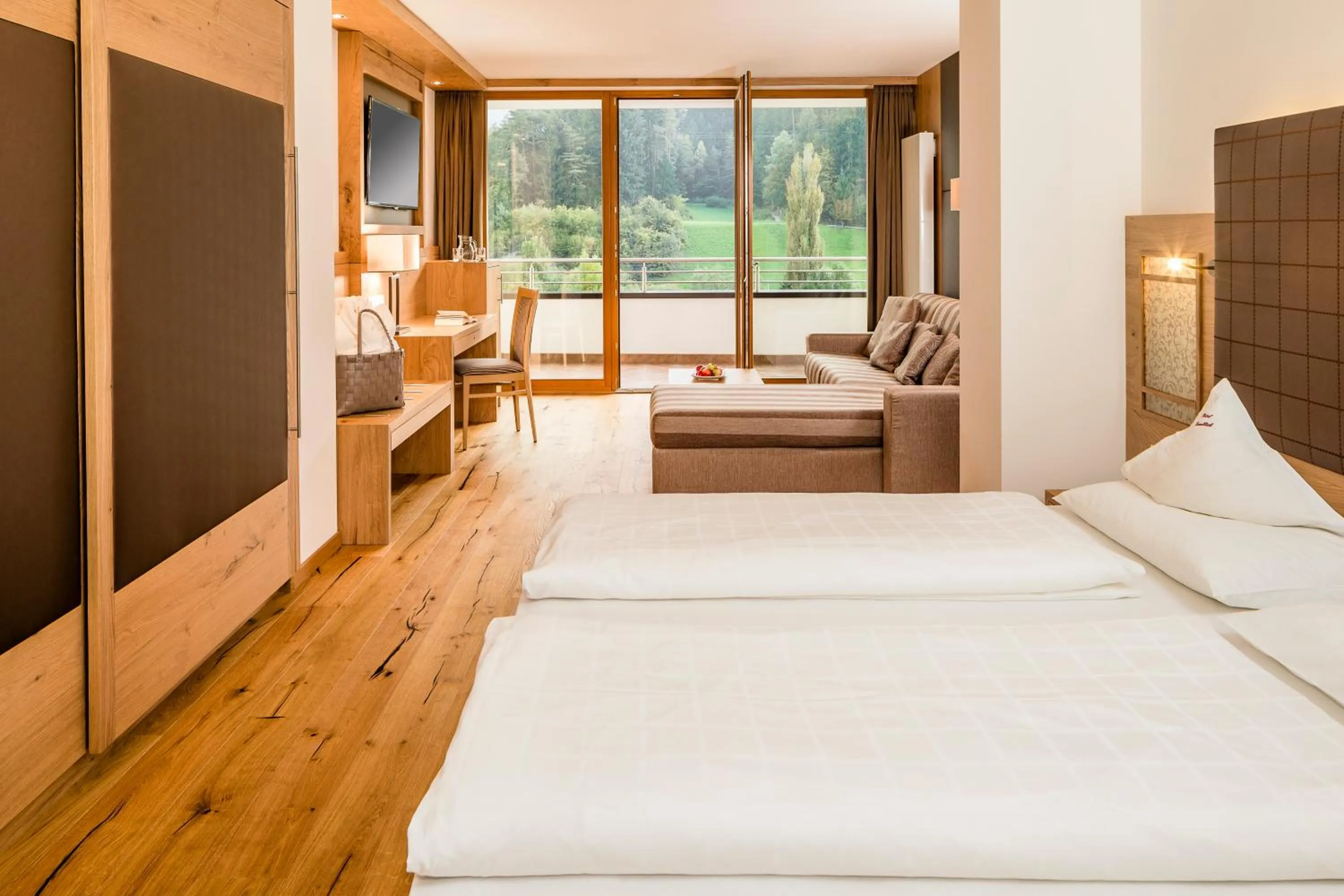 Bedroom, Bed in Hotel Kronblick