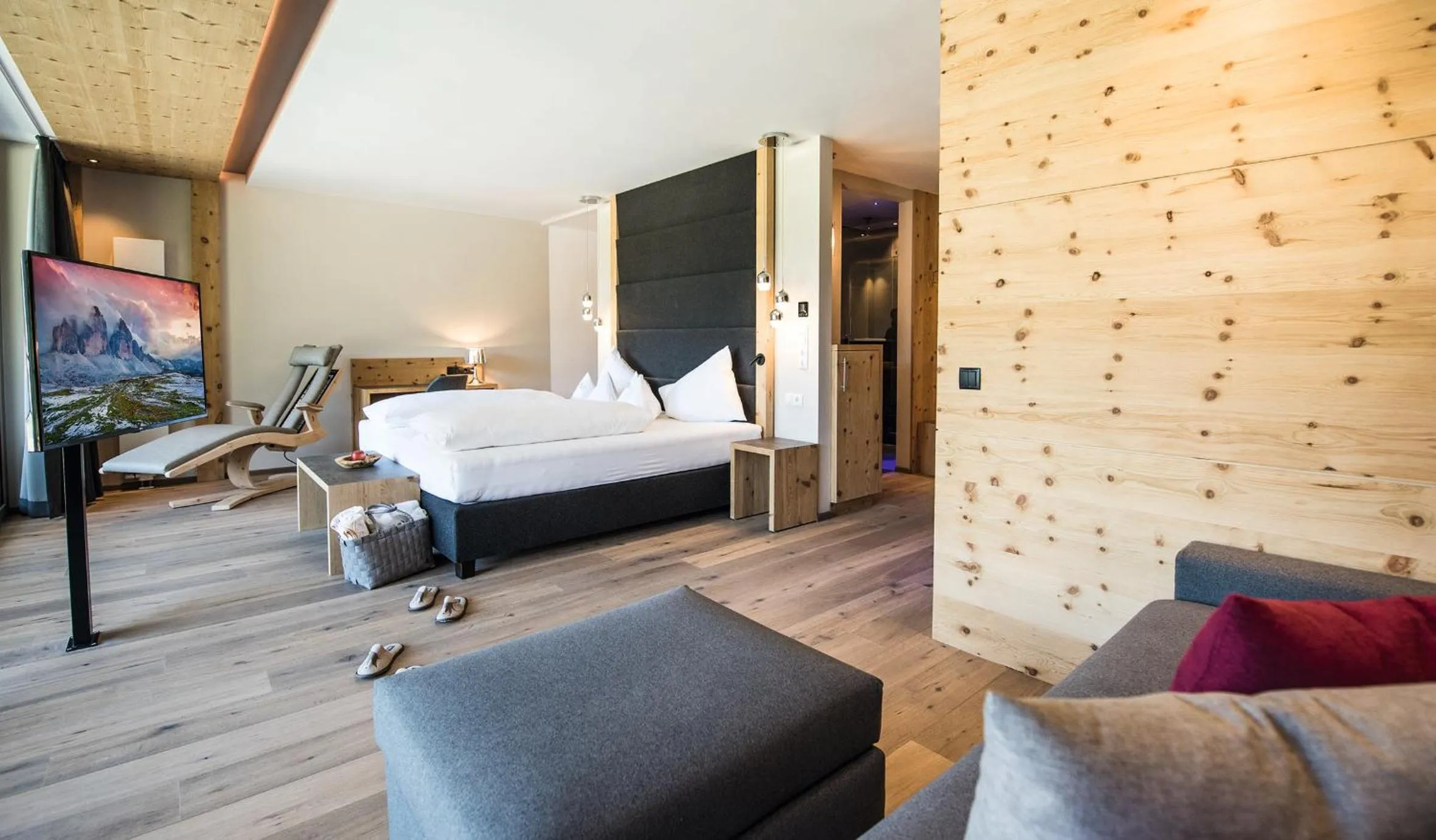 Bed in Hotel Kronblick