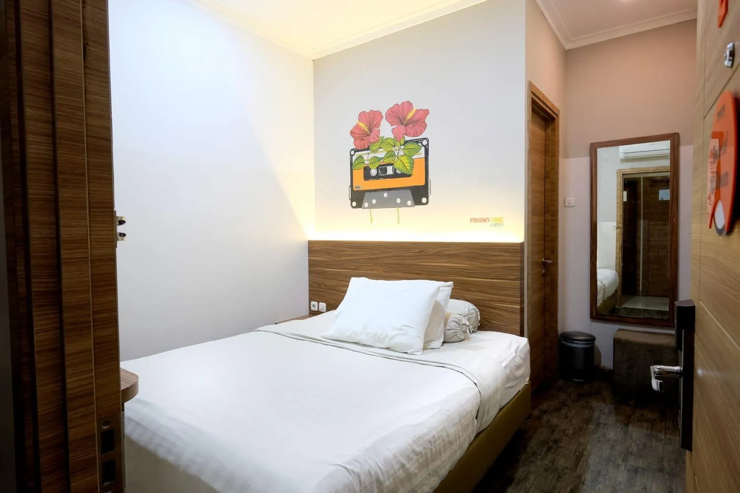 Bed in Front One Budget Malioboro Jogja
