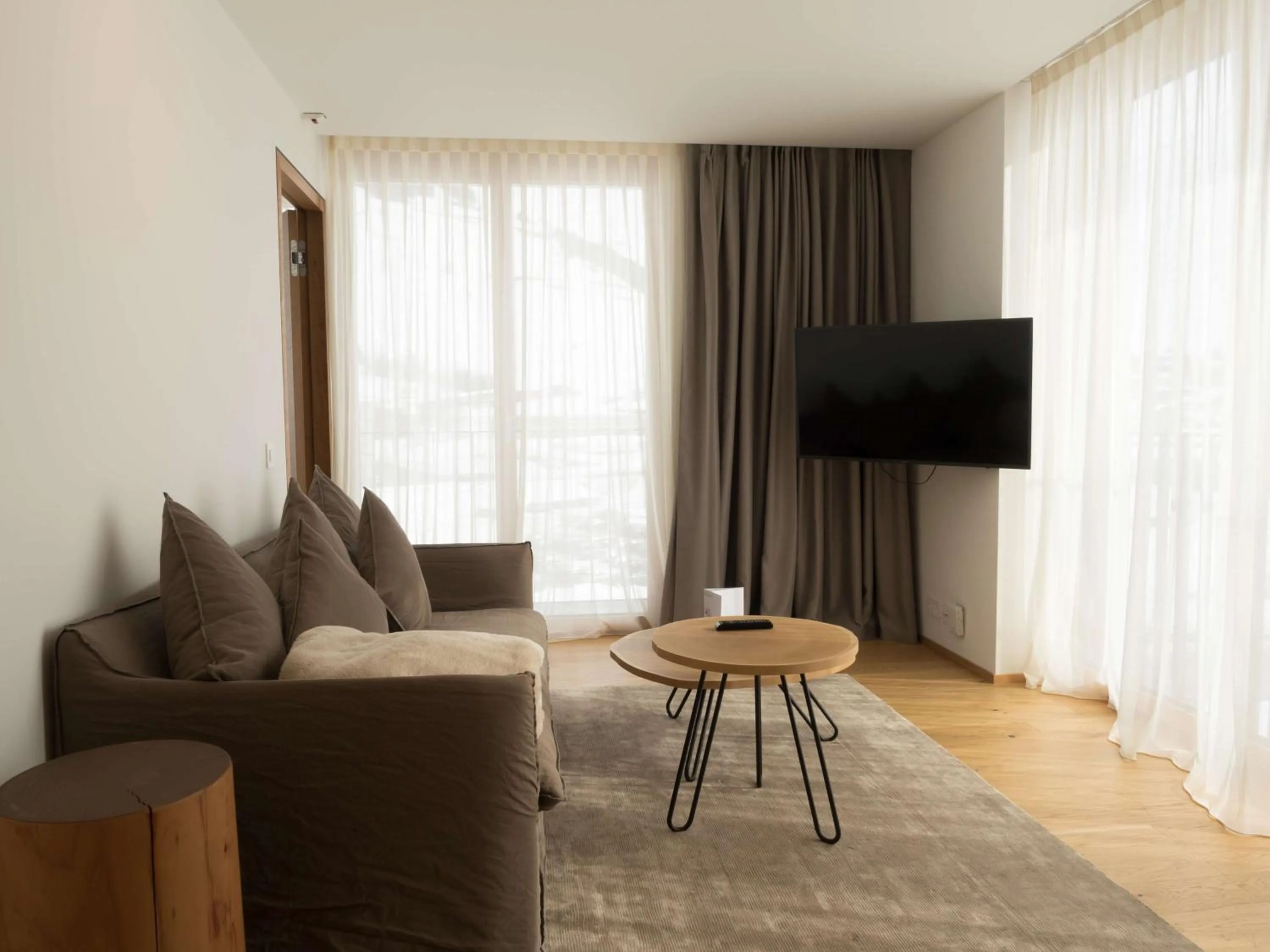 Photo of the whole room in Radisson Blu Hotel Reussen, Andermatt