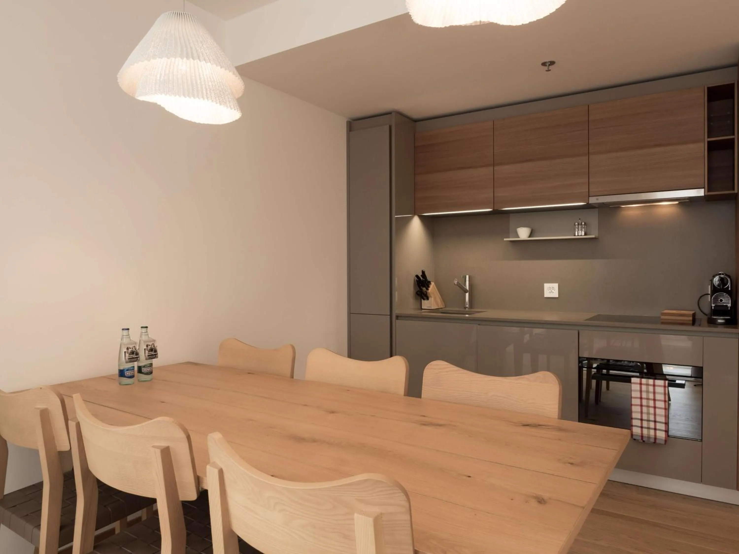 Photo of the whole room in Radisson Blu Hotel Reussen, Andermatt