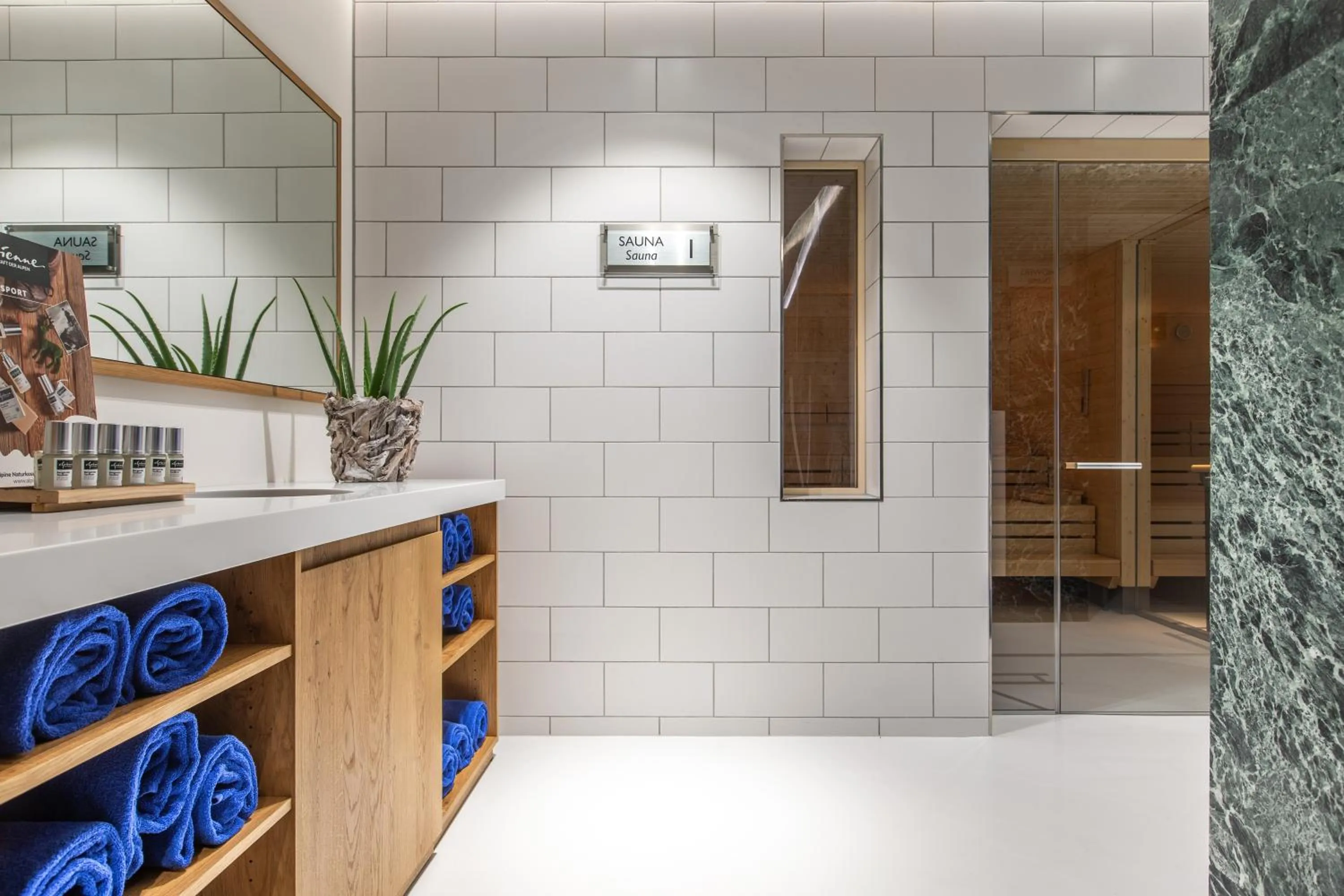 Area and facilities in Radisson Blu Hotel Reussen, Andermatt