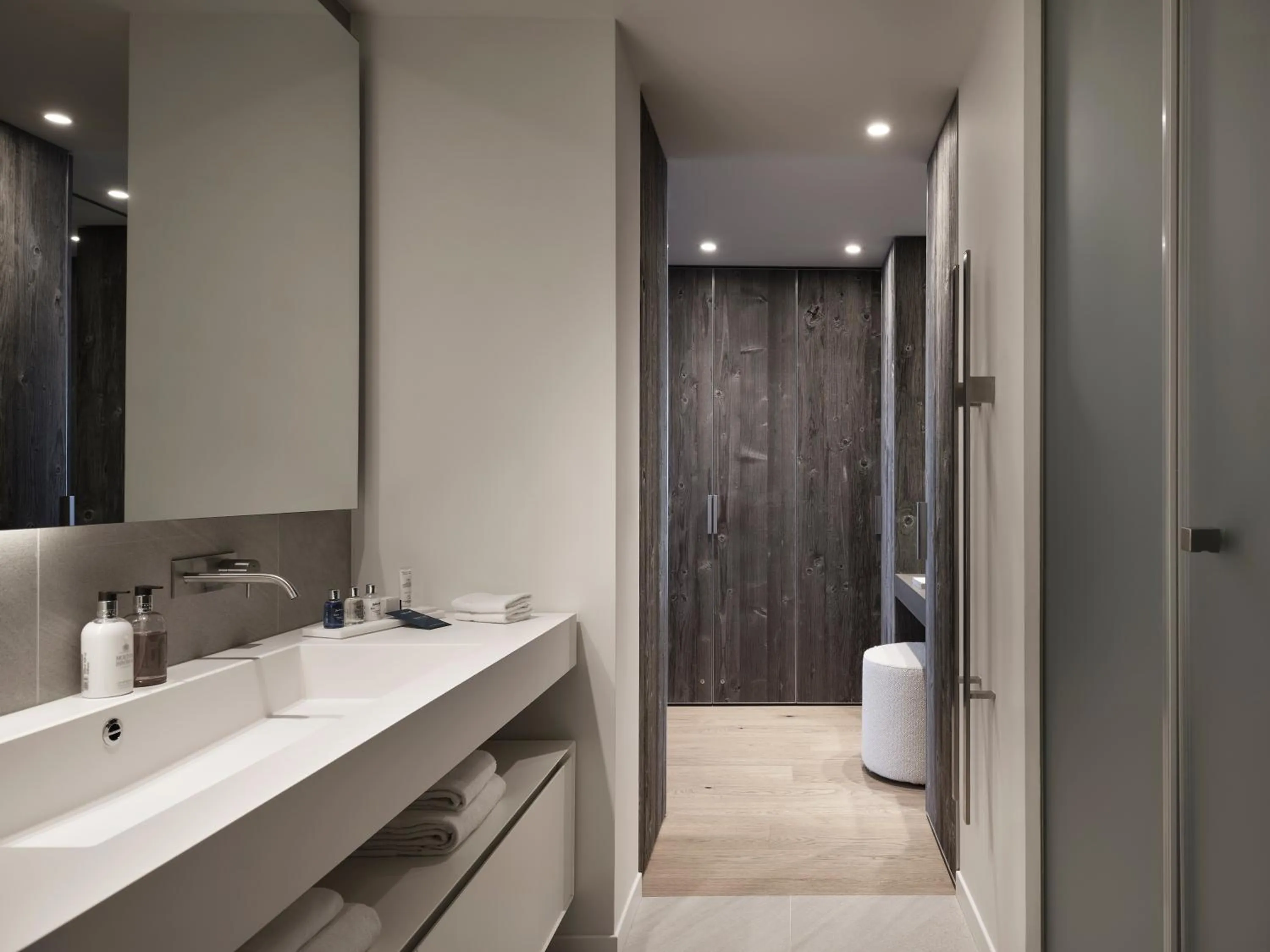 Bathroom in Radisson Blu Hotel Reussen, Andermatt