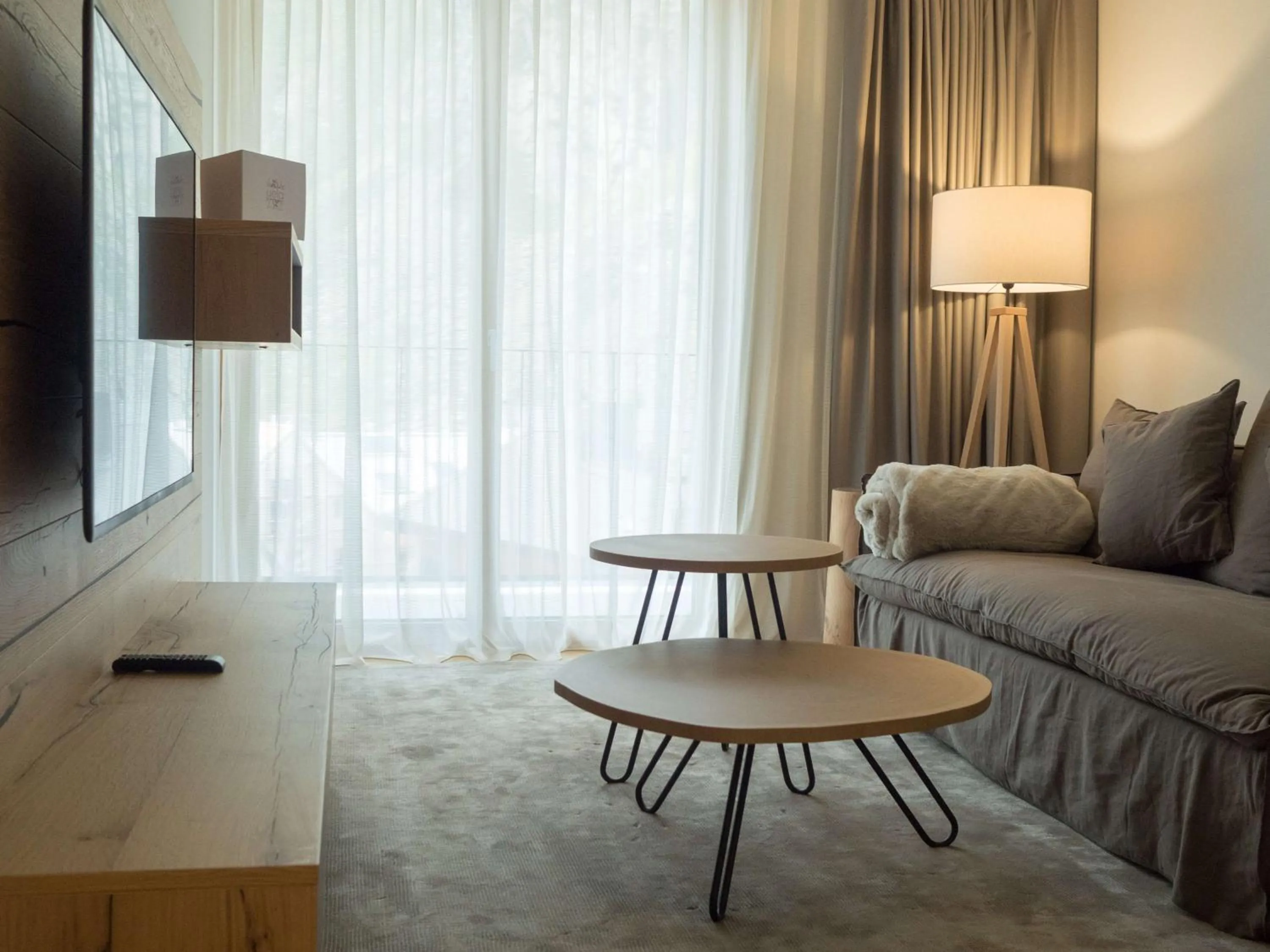 Photo of the whole room in Radisson Blu Hotel Reussen, Andermatt