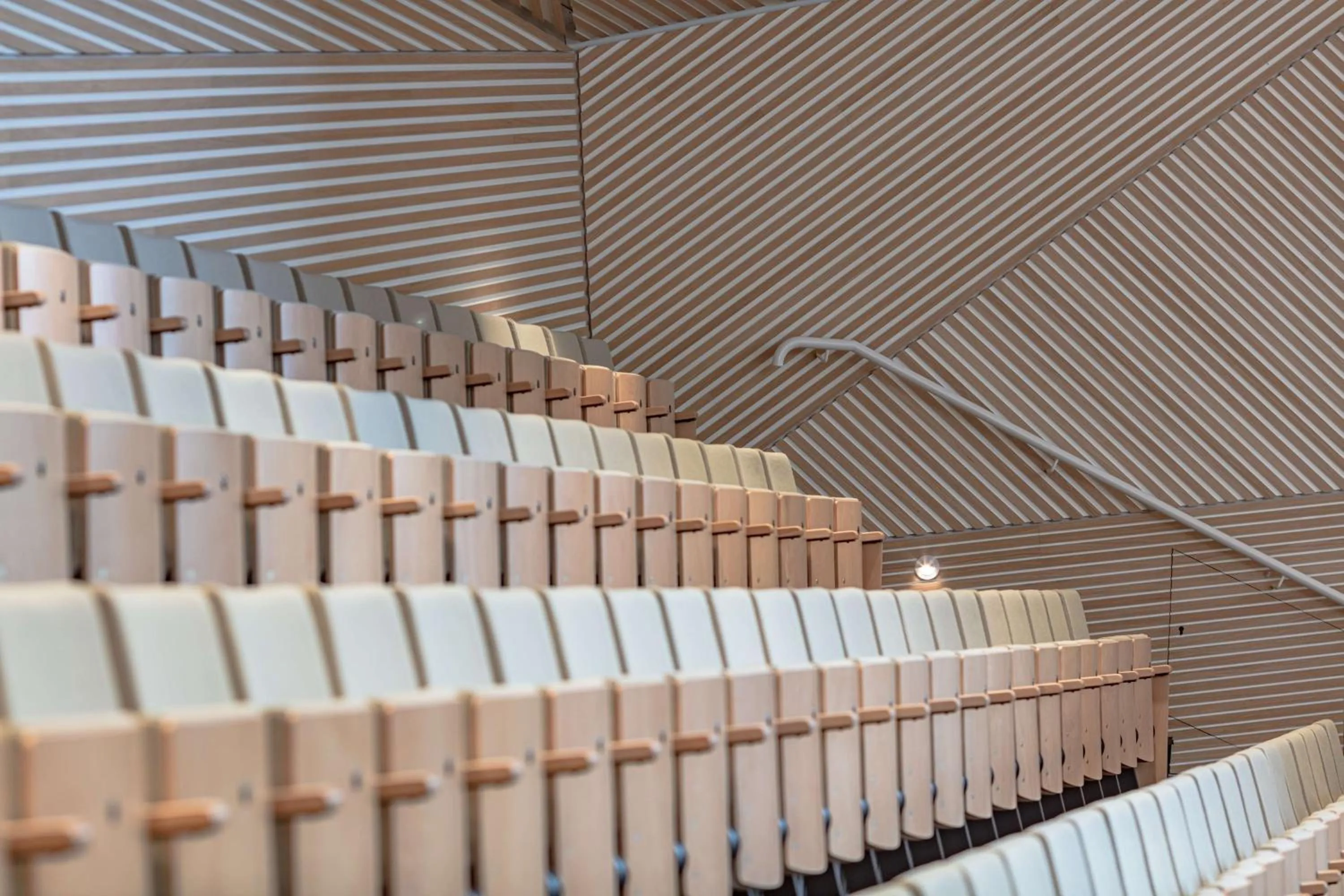 Meeting/conference room in Radisson Blu Hotel Reussen, Andermatt