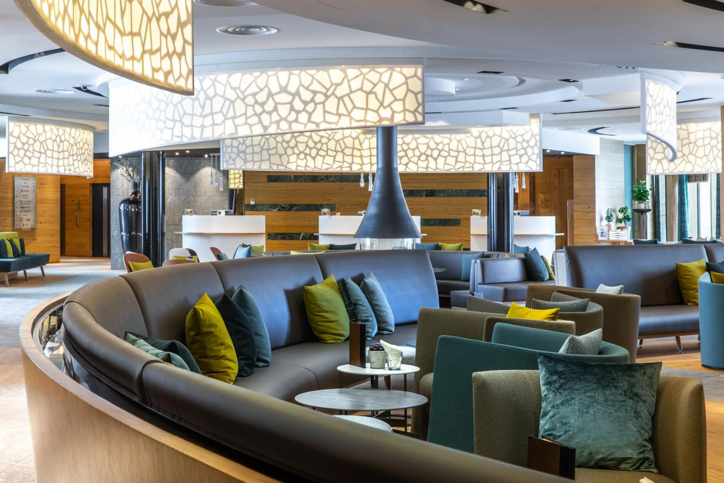 Restaurant/places to eat in Radisson Blu Hotel Reussen, Andermatt