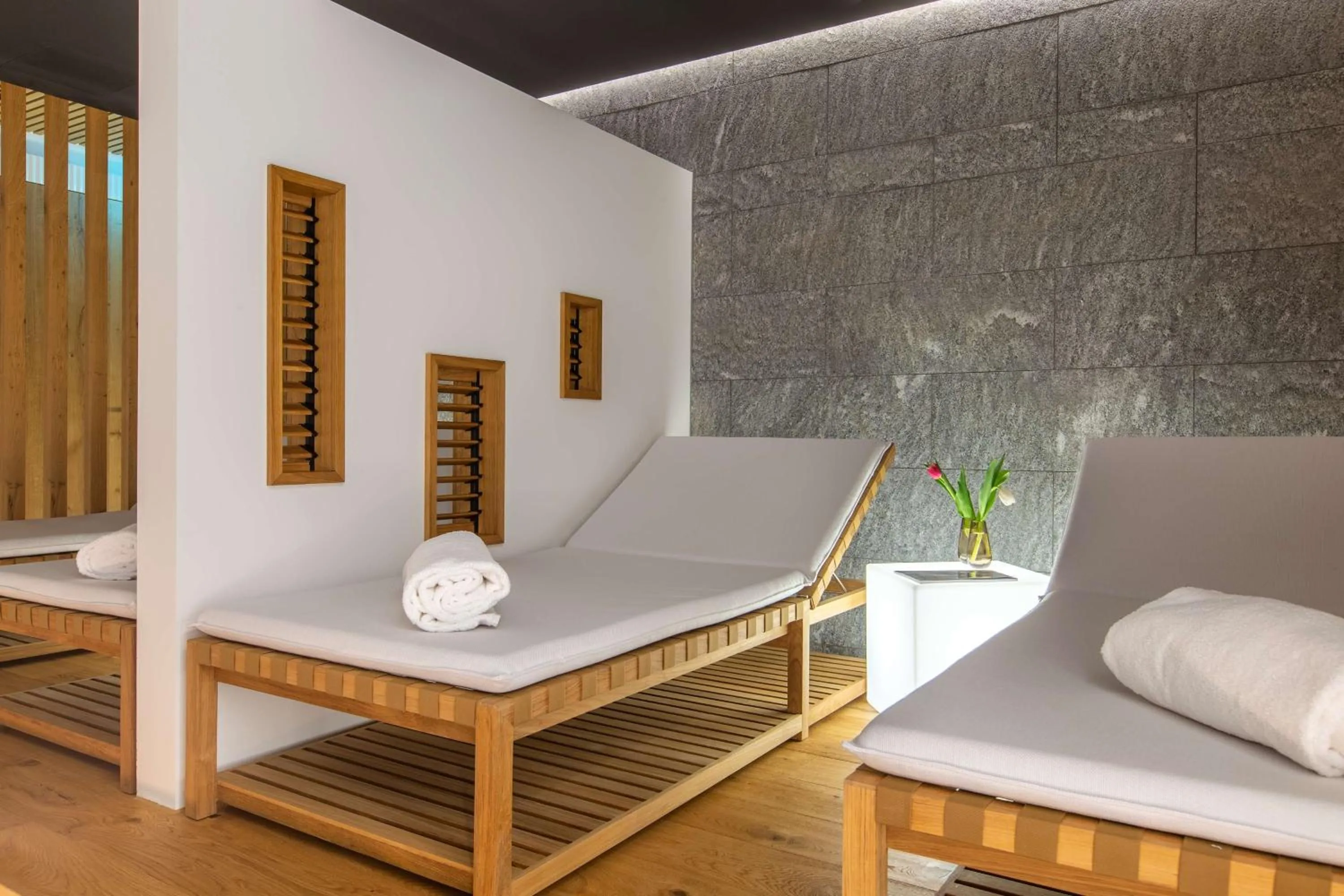 Spa and wellness centre/facilities in Radisson Blu Hotel Reussen, Andermatt