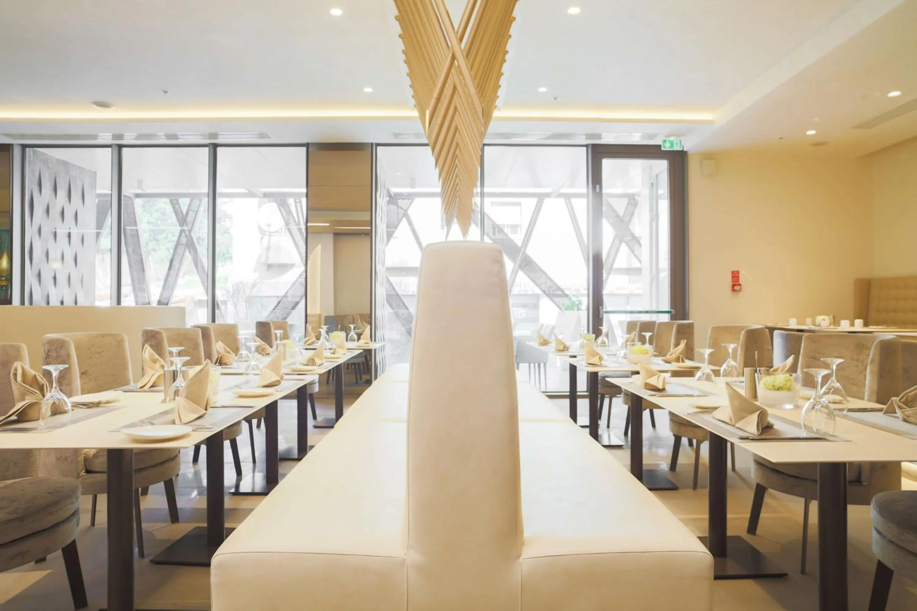 Restaurant/Places to Eat in Radisson BLU Hotel Algiers Hydra