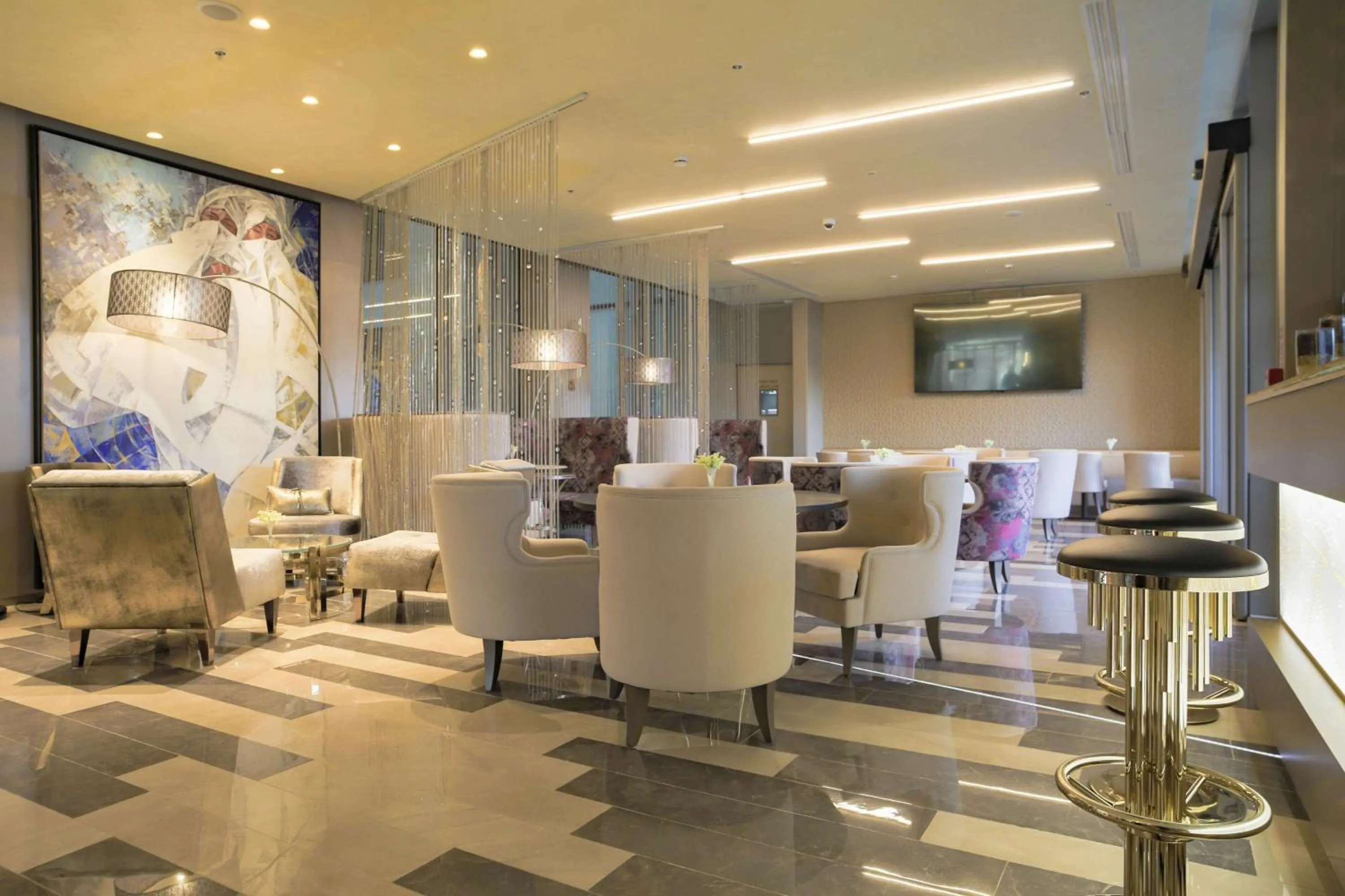 Lounge or bar, Restaurant/Places to Eat in Radisson BLU Hotel Algiers Hydra