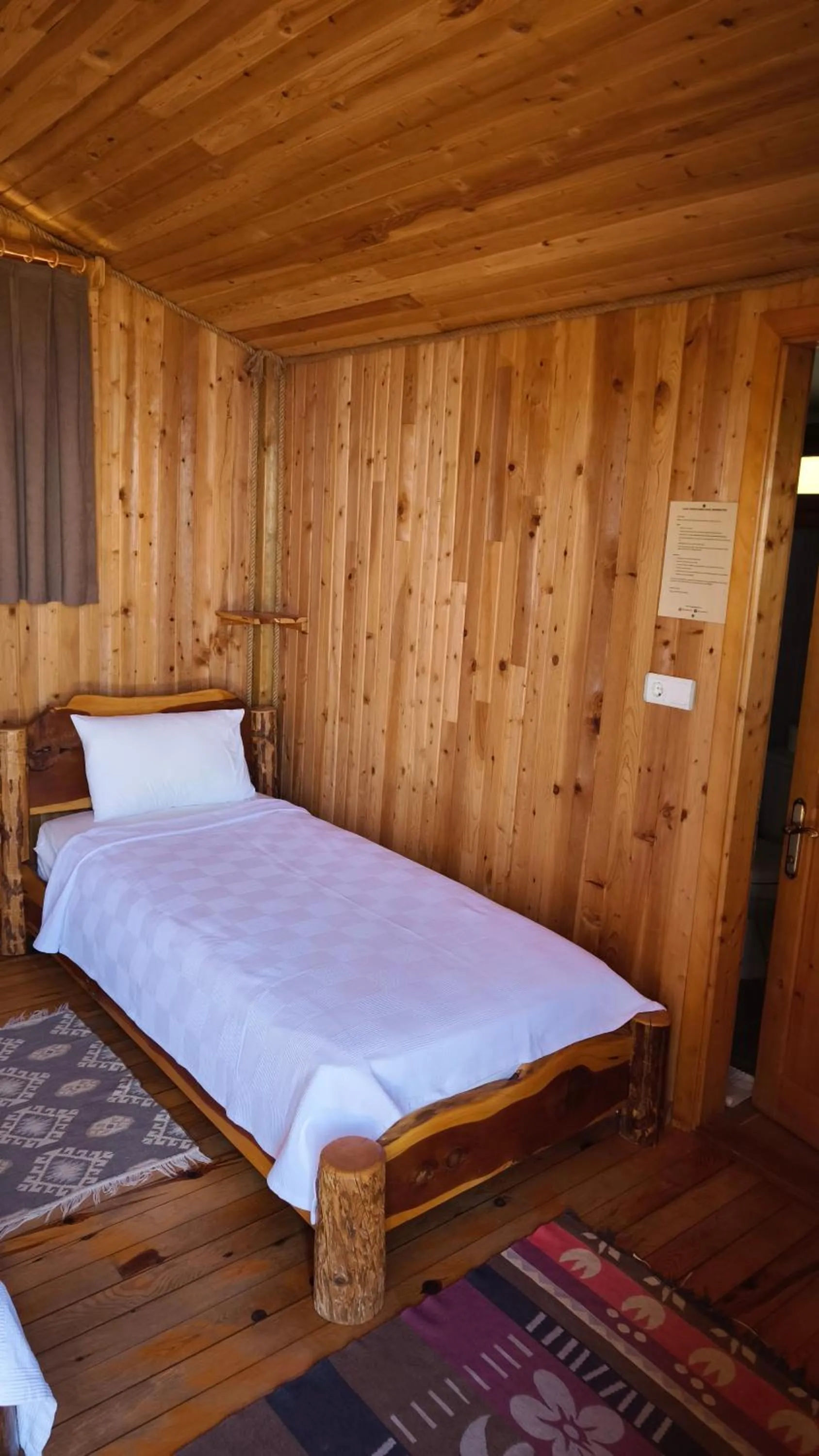 Bed in Olive Garden Kabak