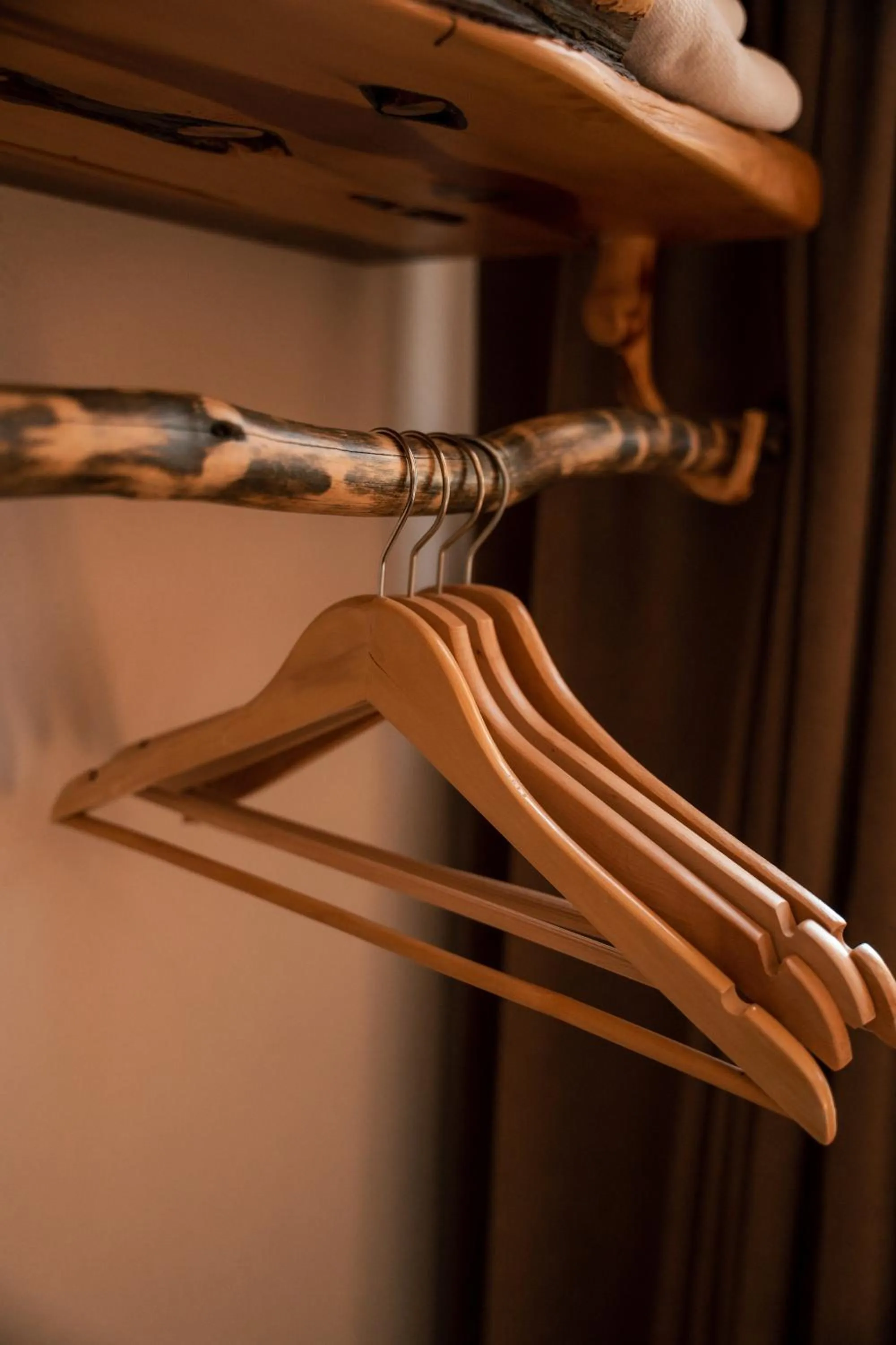 wardrobe in Olive Garden Kabak