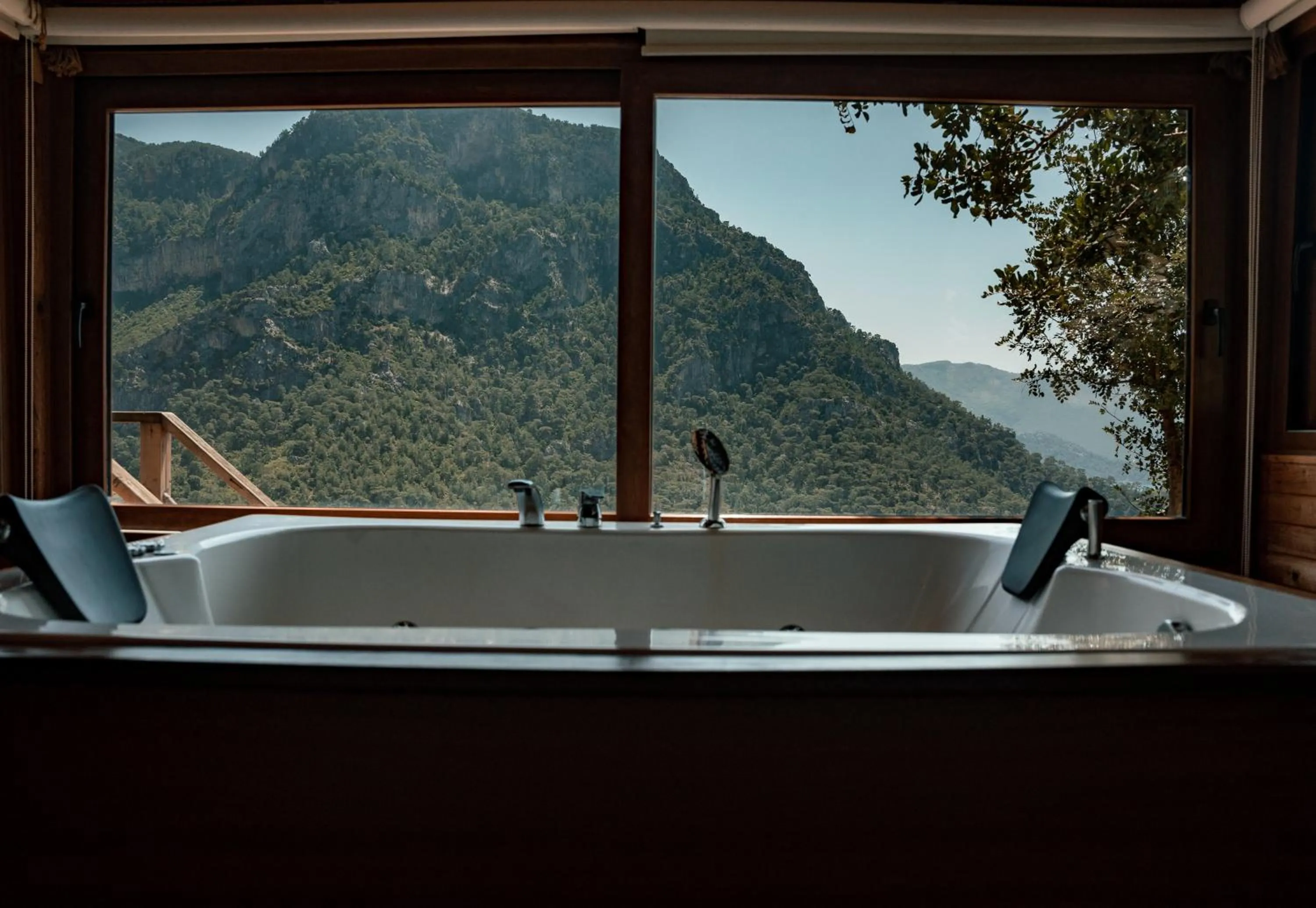 Natural landscape in Olive Garden Kabak