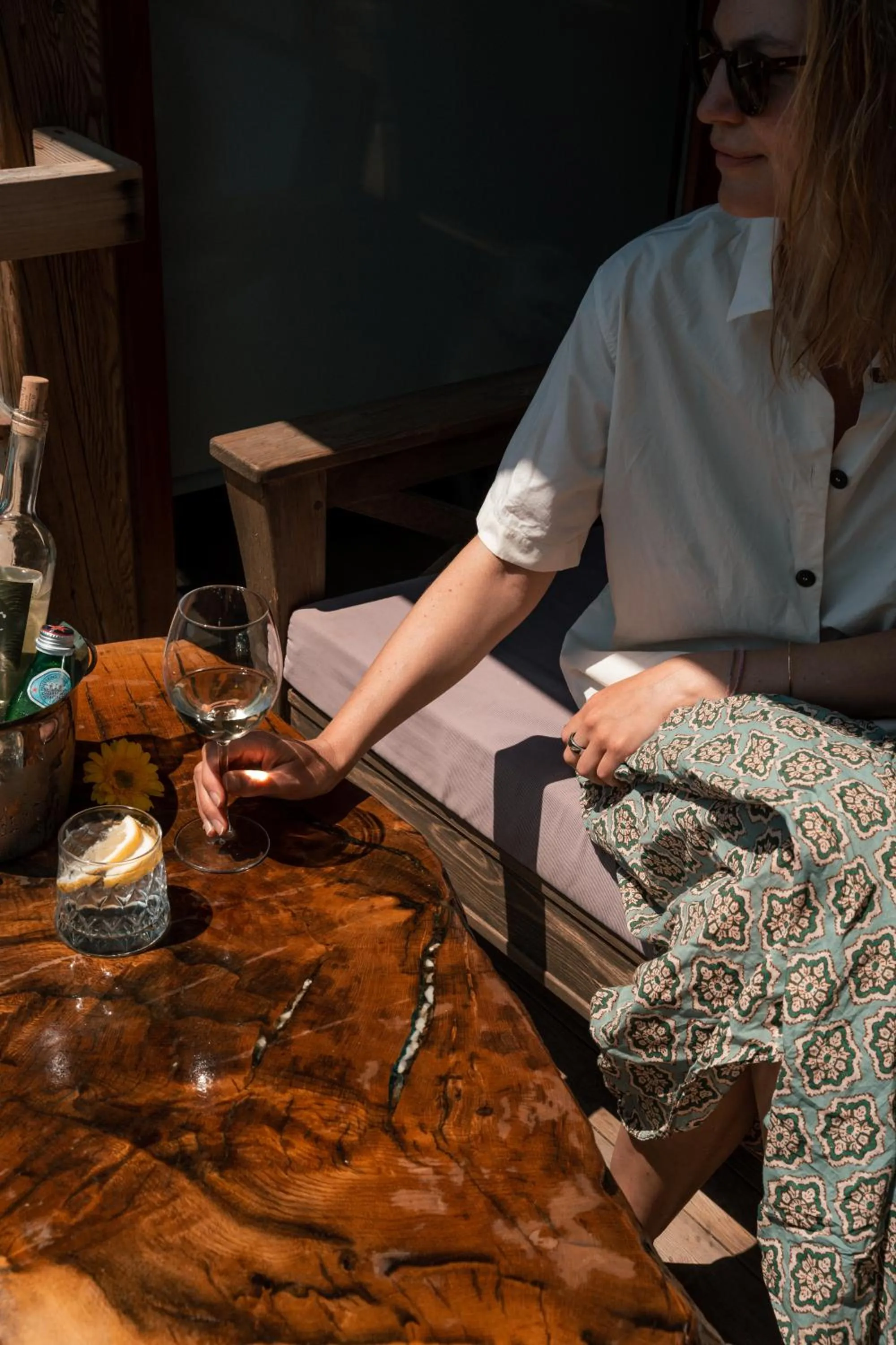 Seating area in Olive Garden Kabak