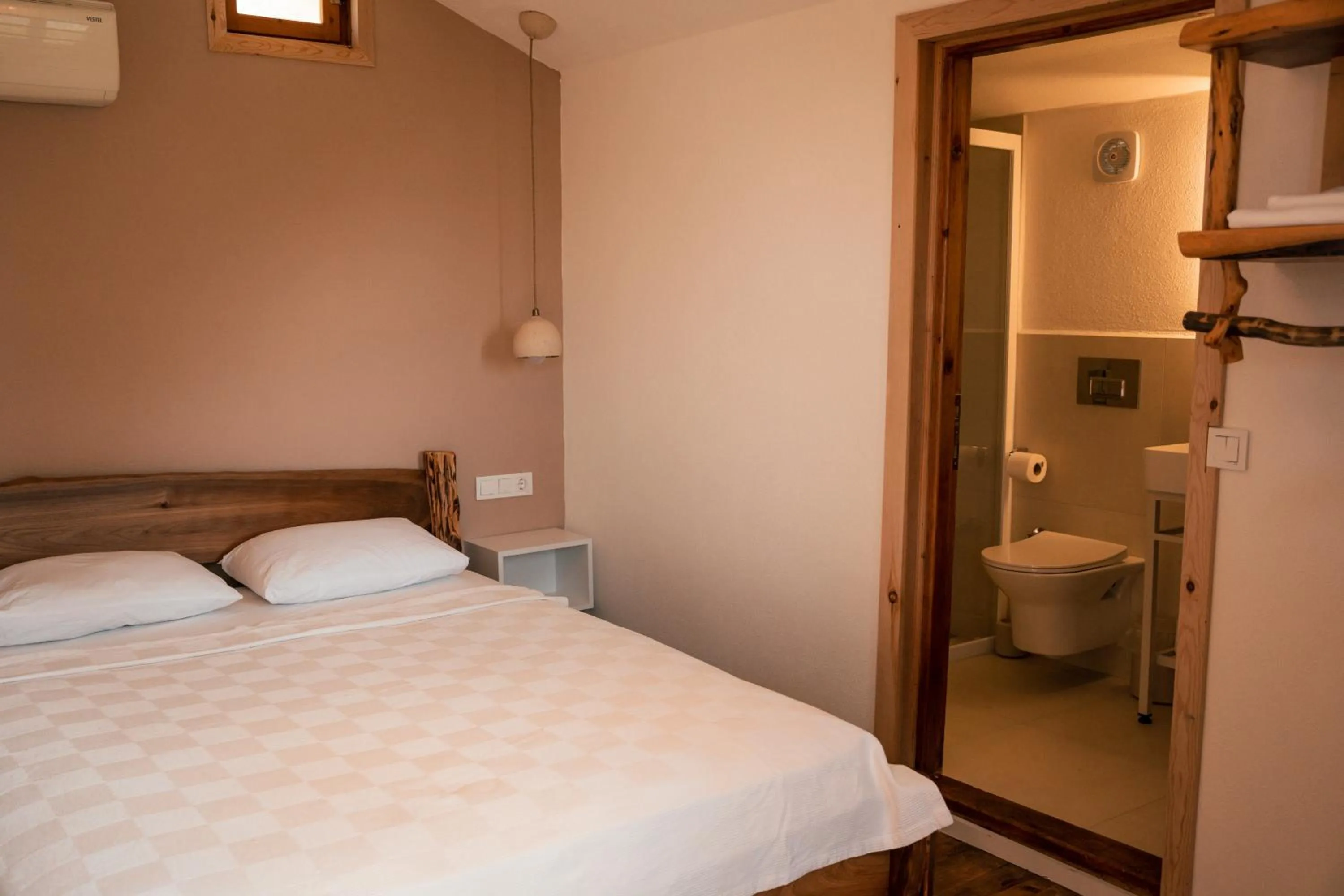 Bed in Olive Garden Kabak