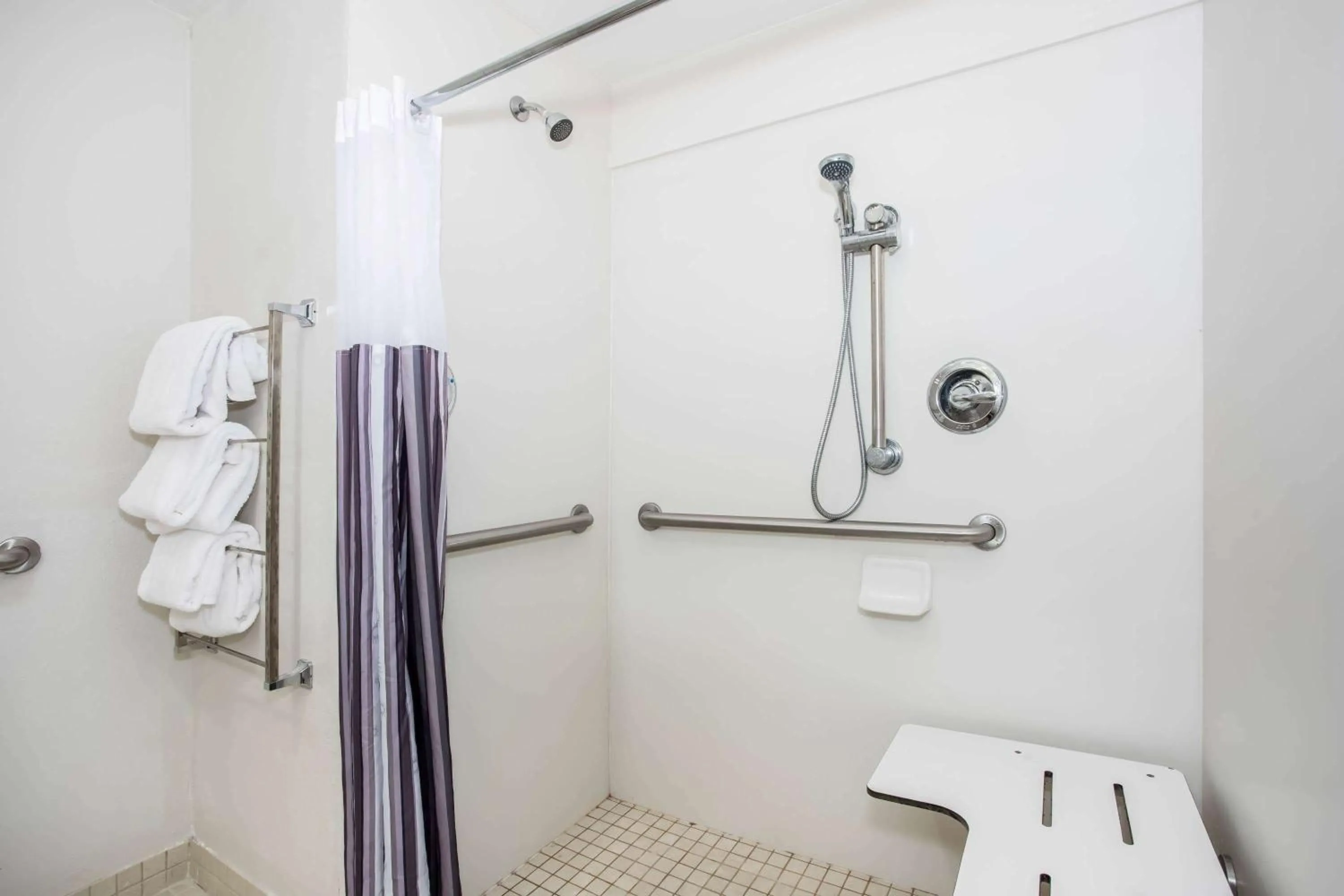 Shower in La Quinta by Wyndham Melbourne Viera