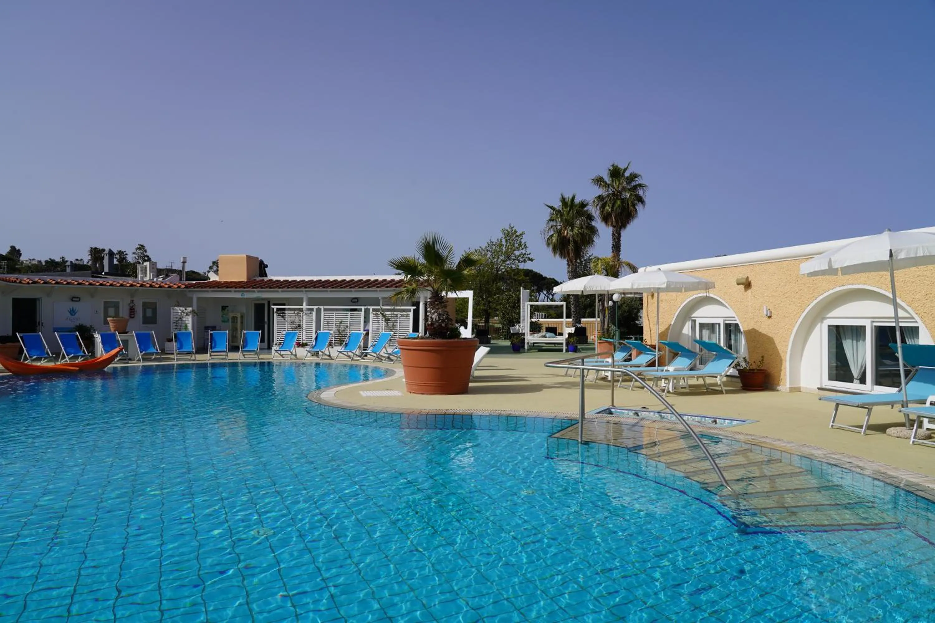 Swimming pool in Hotel Parco Delle Agavi