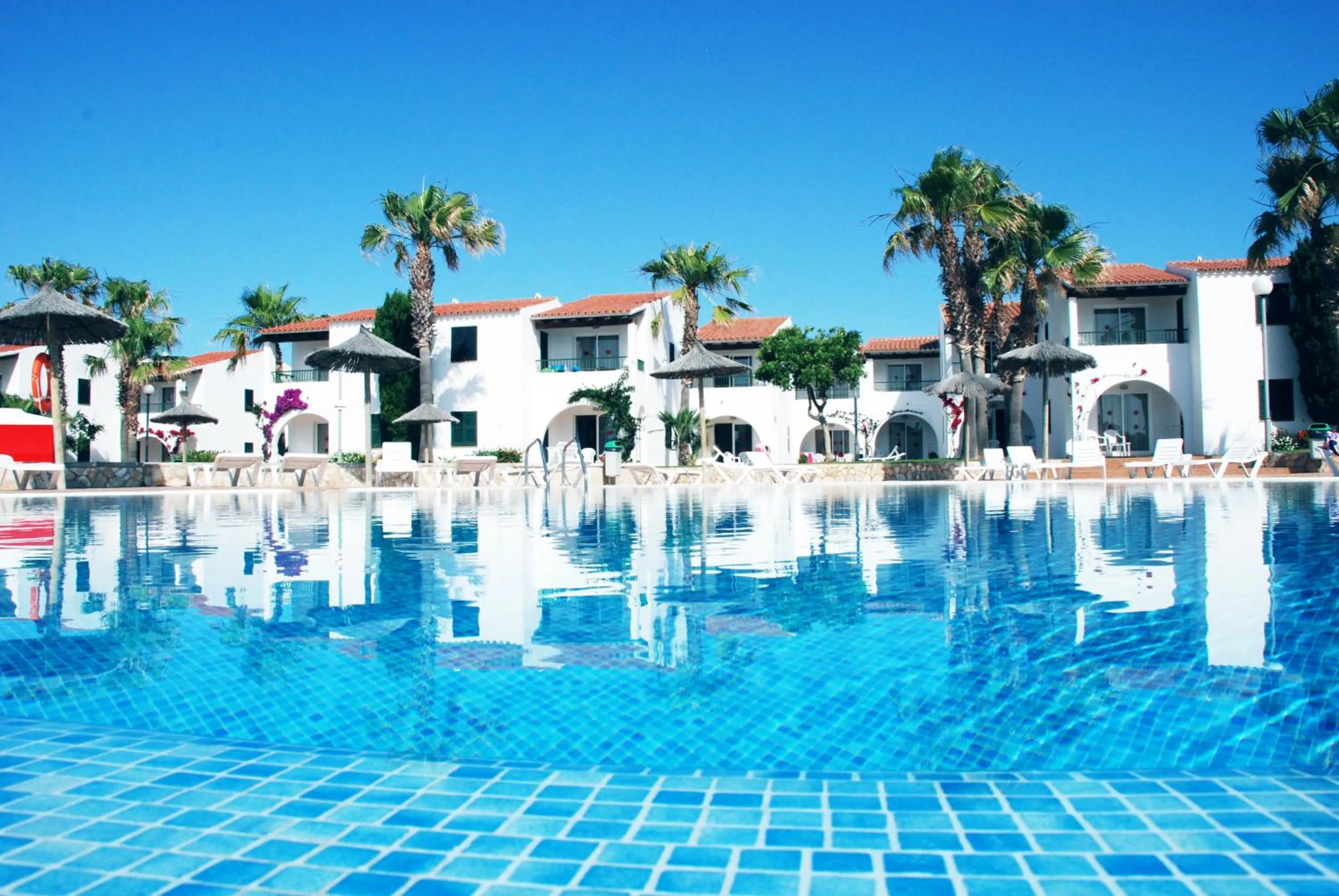 Swimming pool in Apartamentos Vistapicas