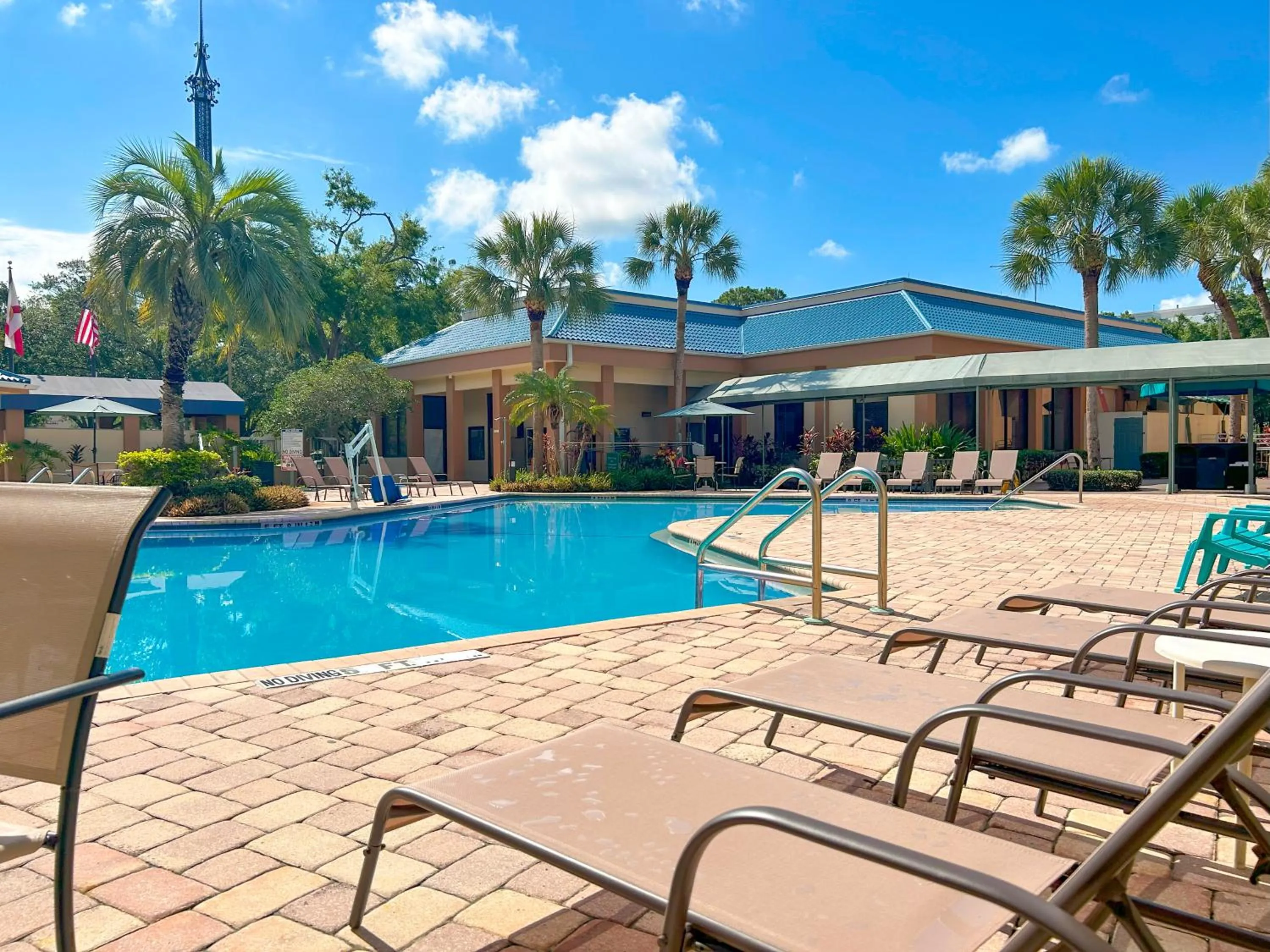 Garden in Hotel Monreale Express & Studios IDrive District