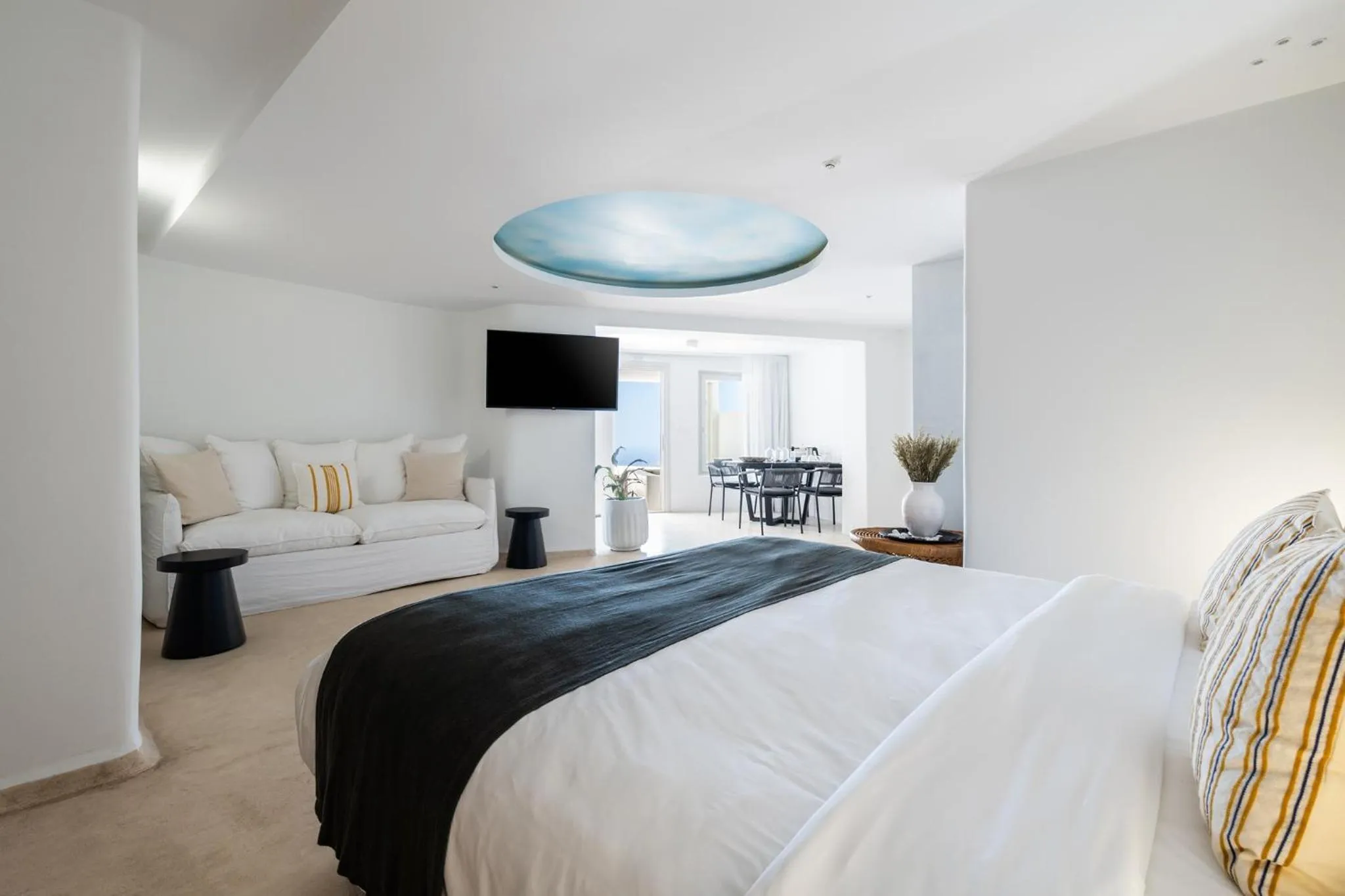 Bed in Rocabella Santorini Hotel & Spa