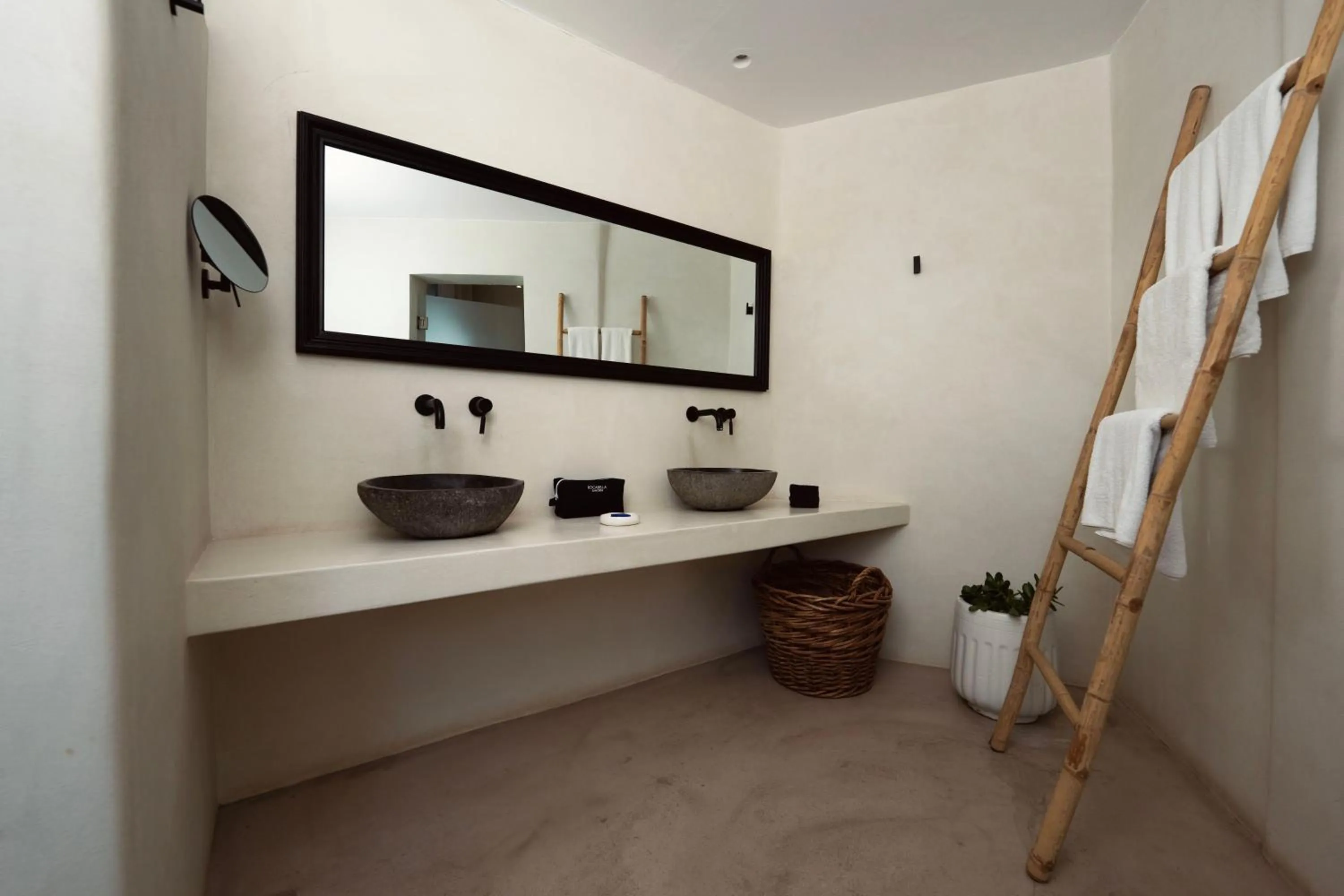 Bathroom in Rocabella Santorini Hotel & Spa