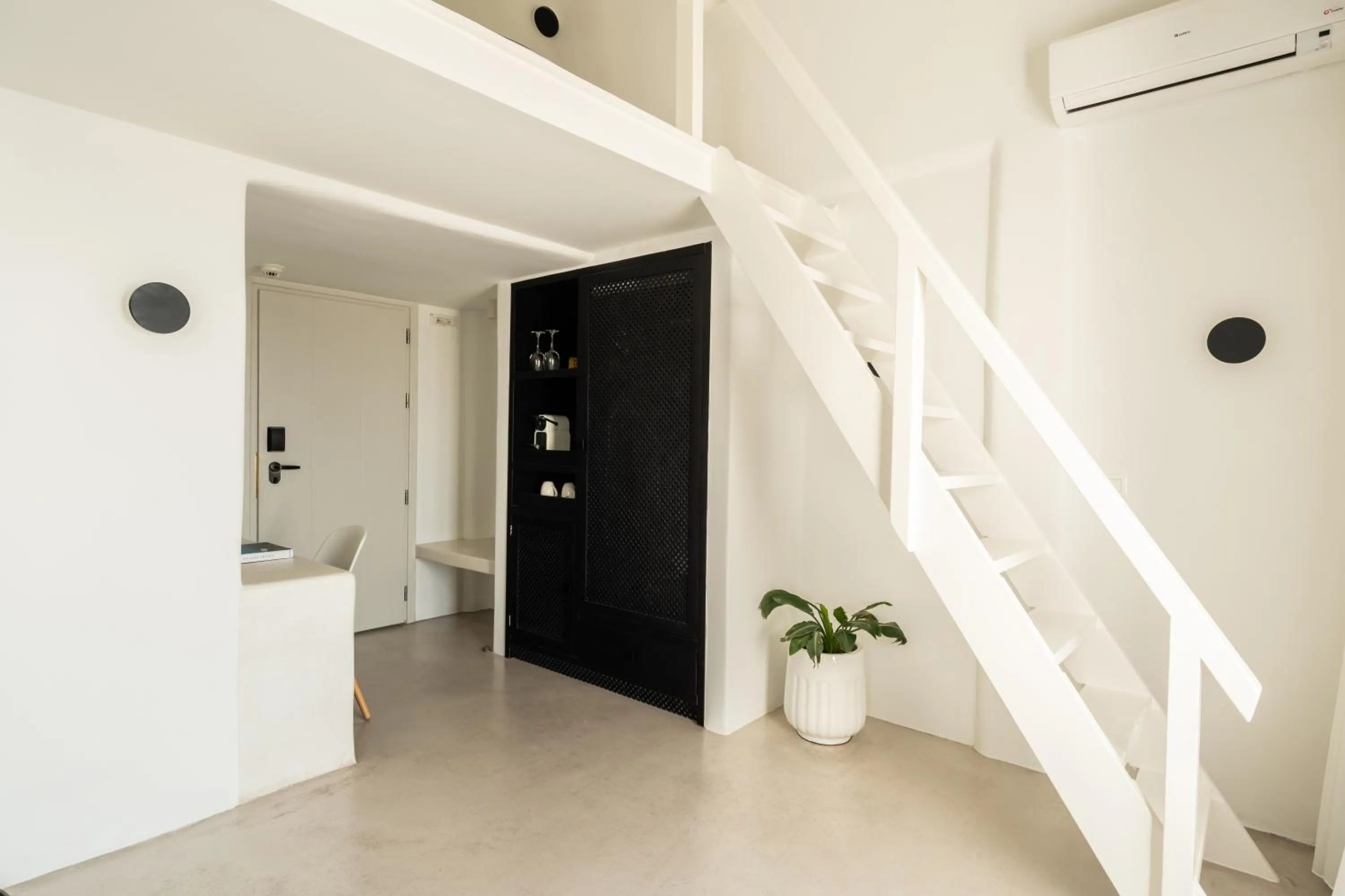 Rocabella Santorini Hotel & Spa