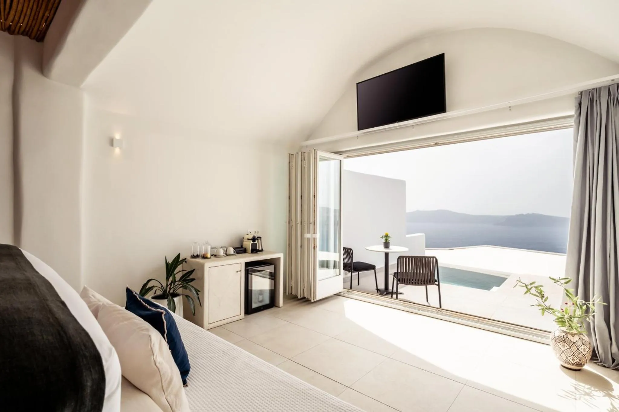 TV and multimedia in Rocabella Santorini Hotel & Spa