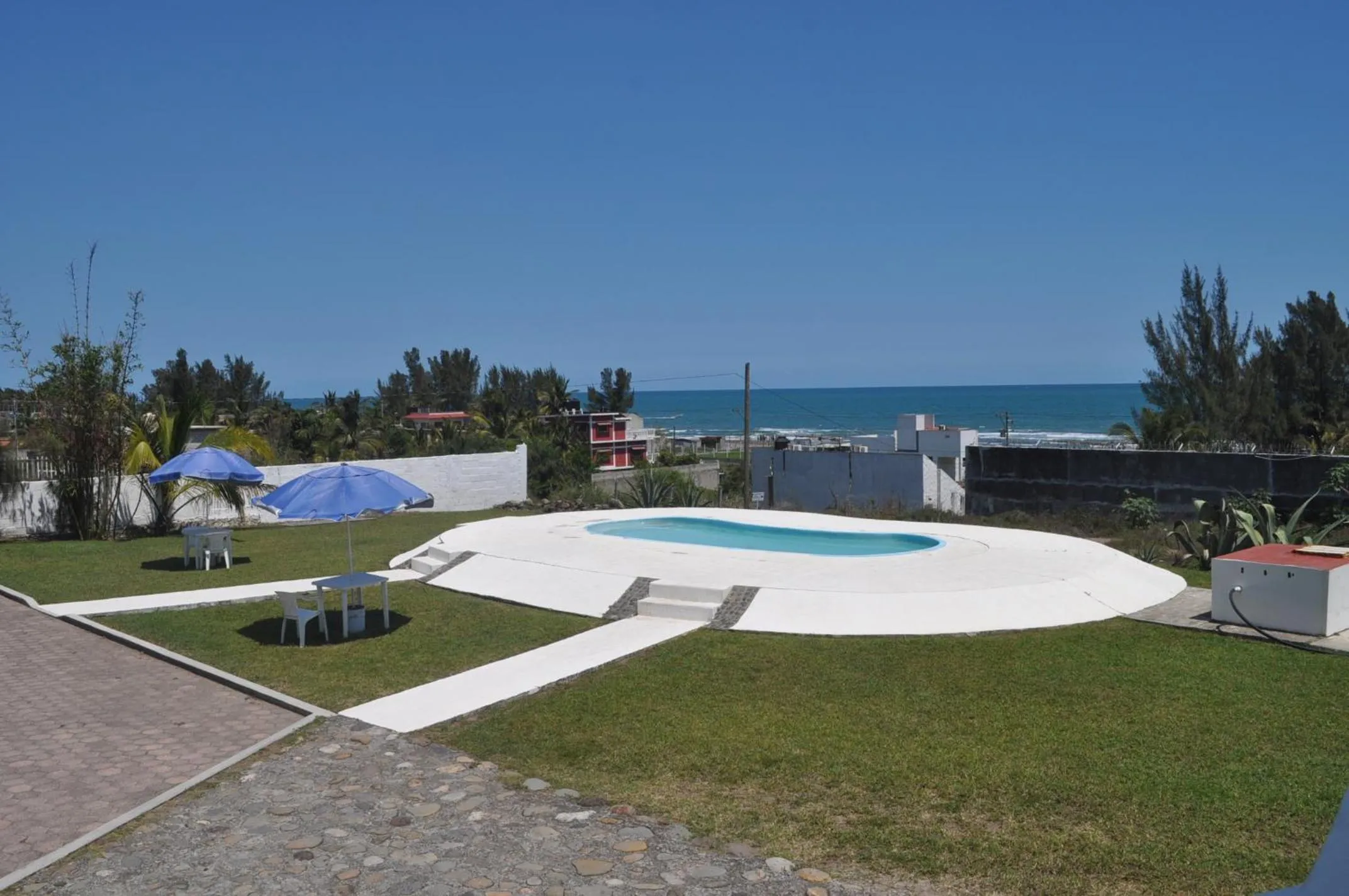 Swimming pool in Hotel Azulejos