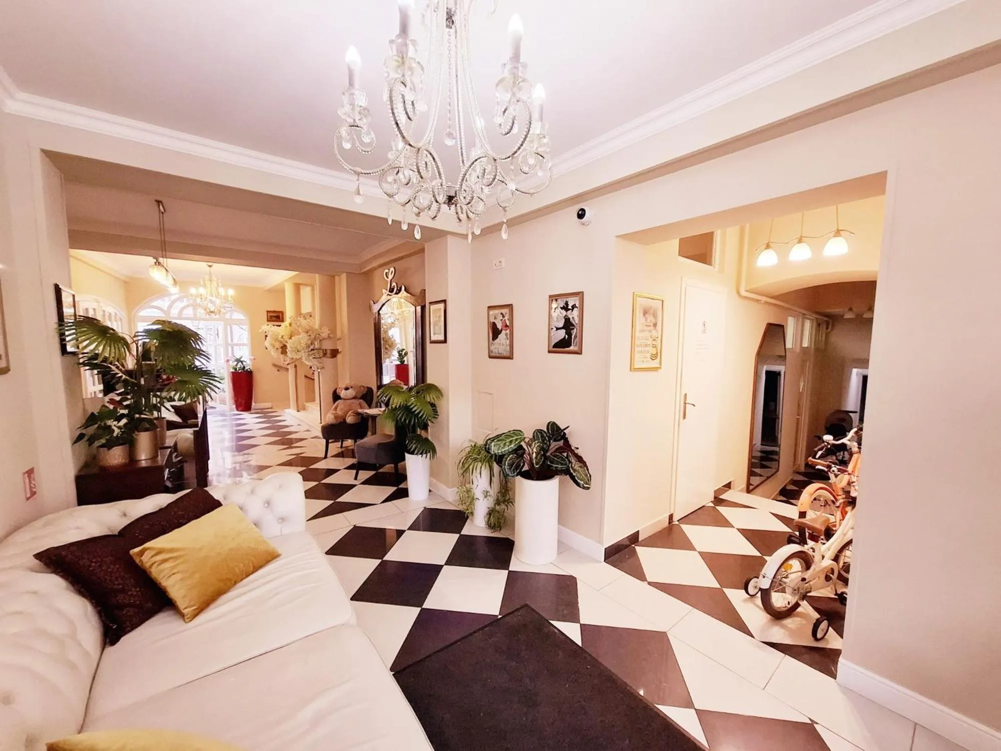 Lobby or reception in Hotel Livadić