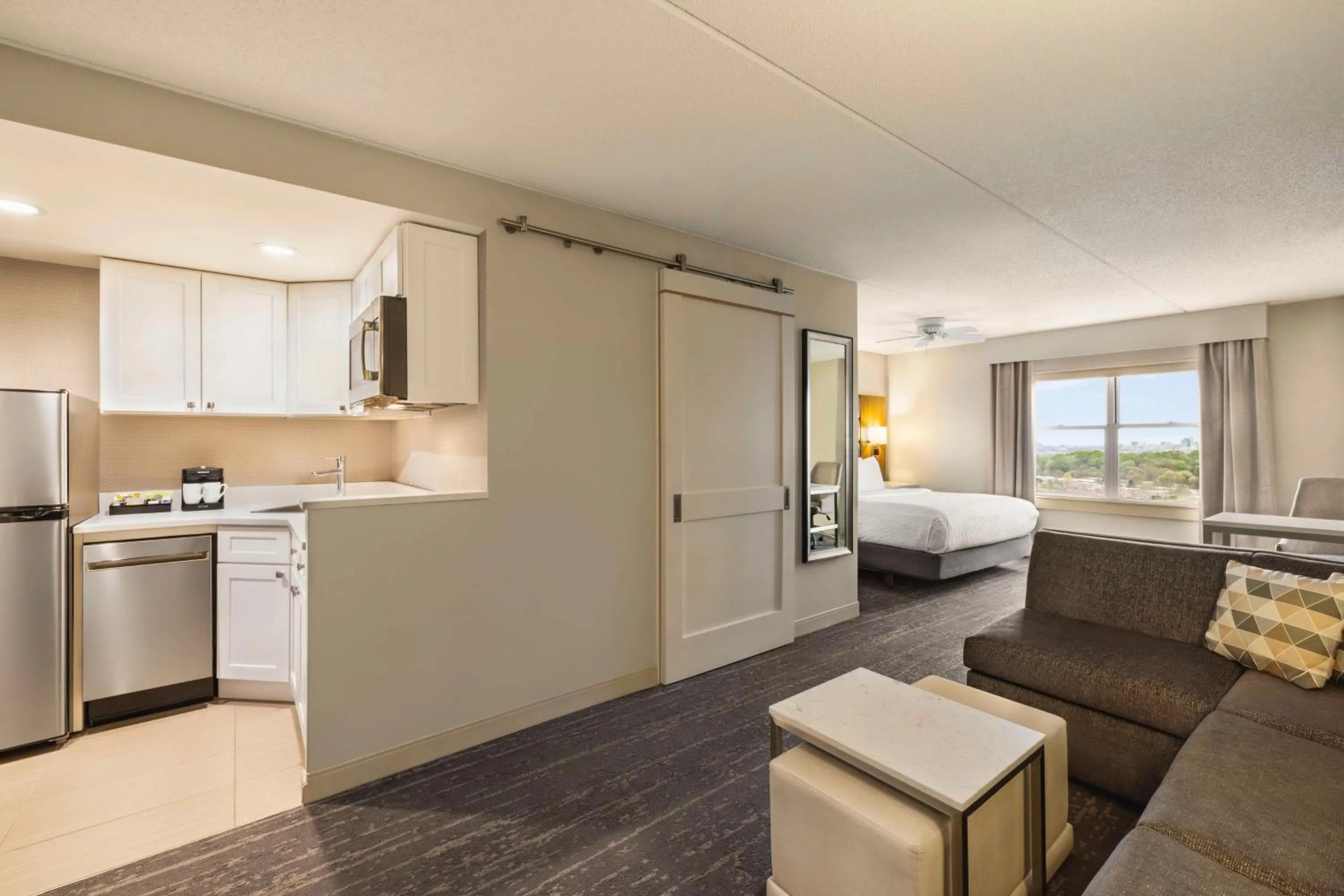 Living room in Homewood Suites by Hilton Philadelphia-City Avenue