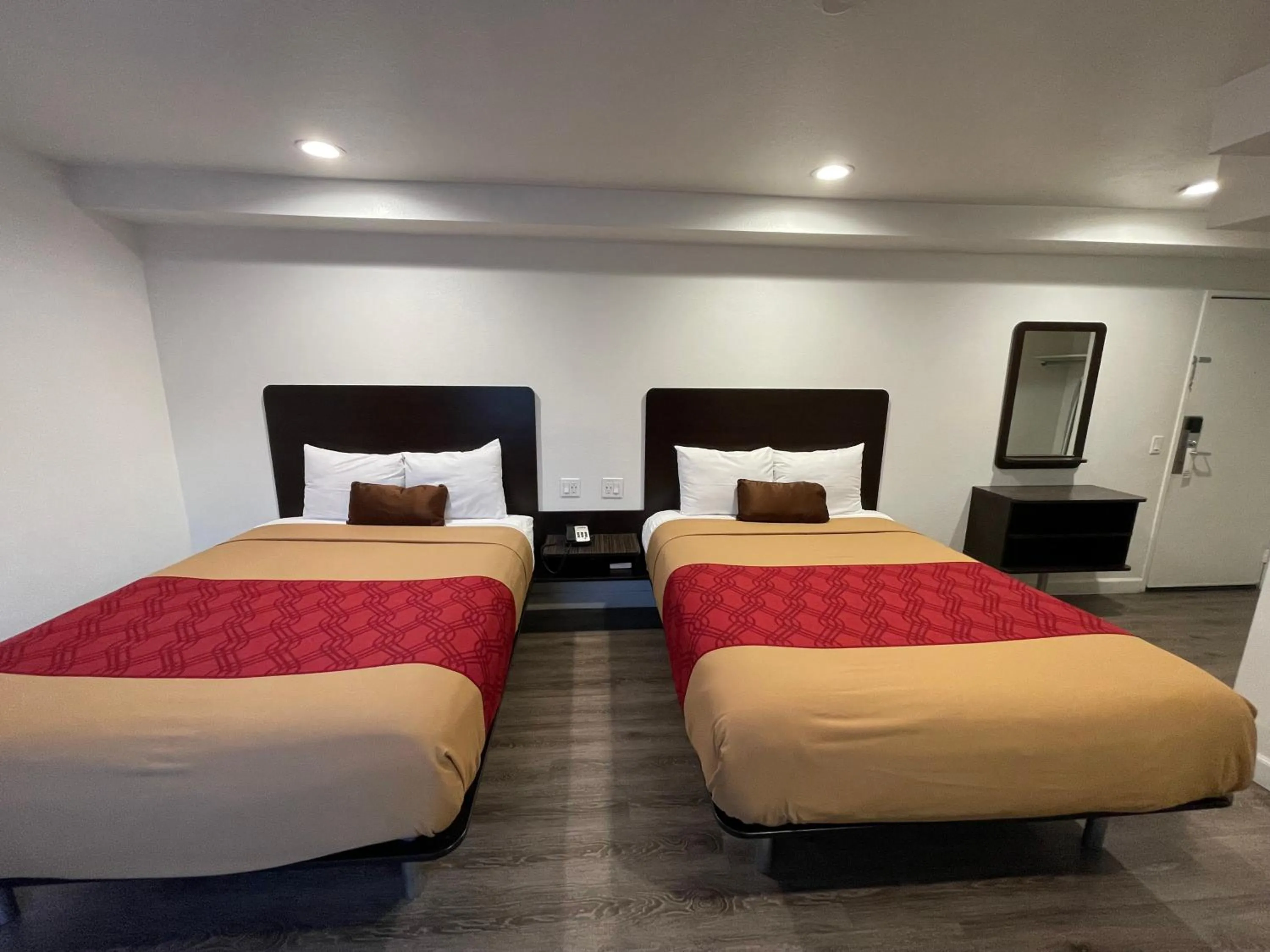 Bed in Claremont Lodge