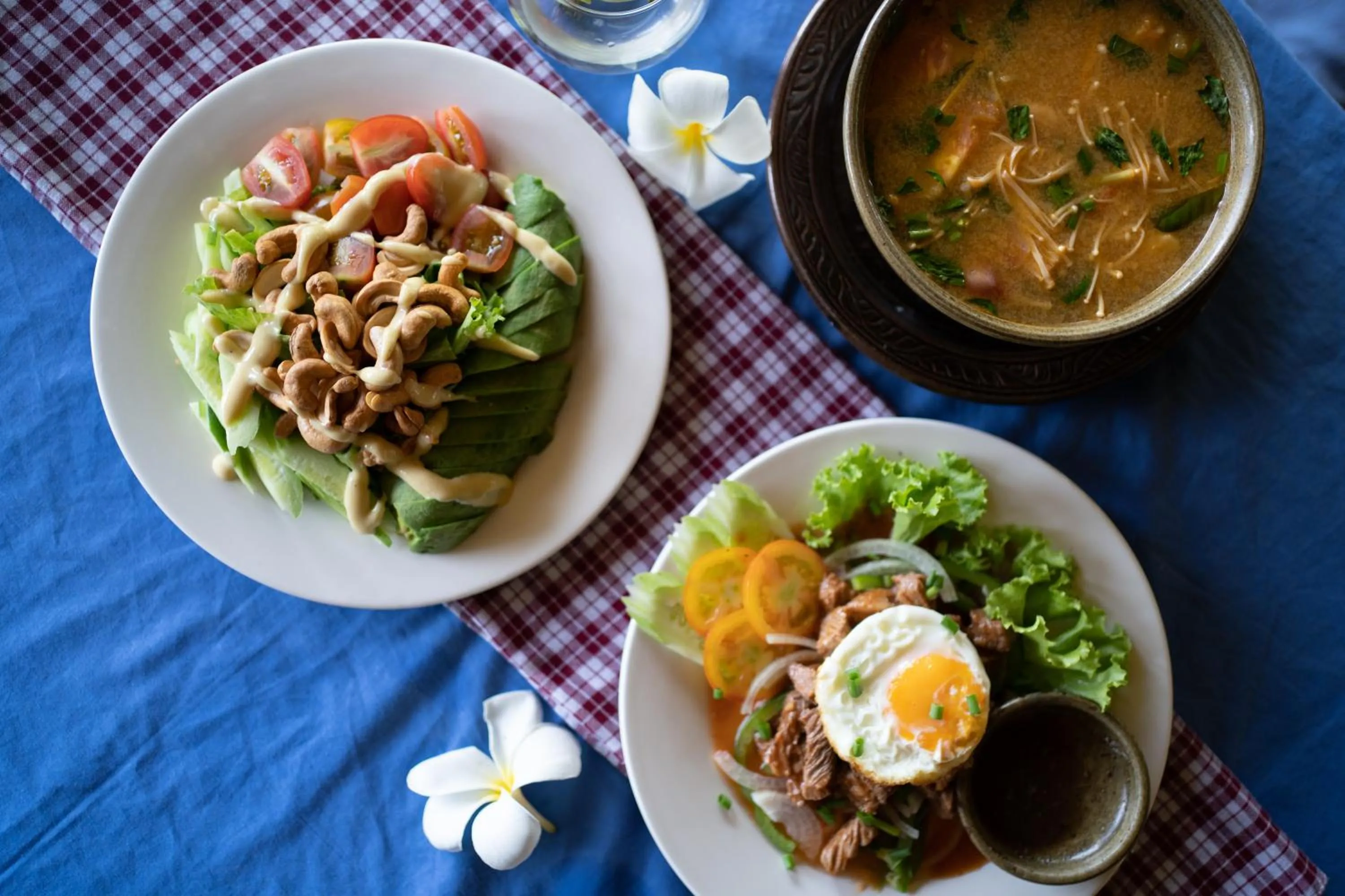 Hanchey Bamboo Resort